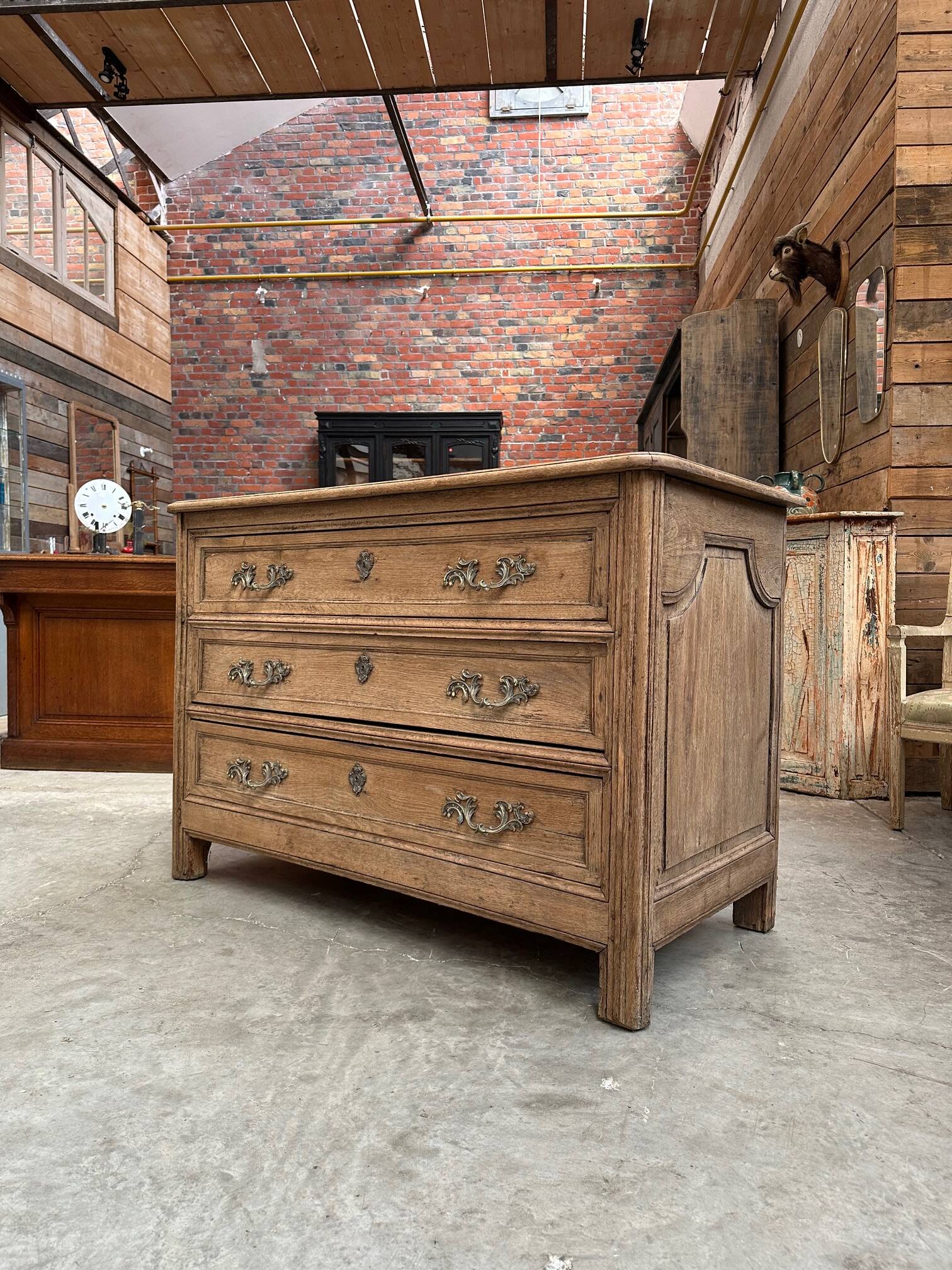 Commode en chêne Début XIXème