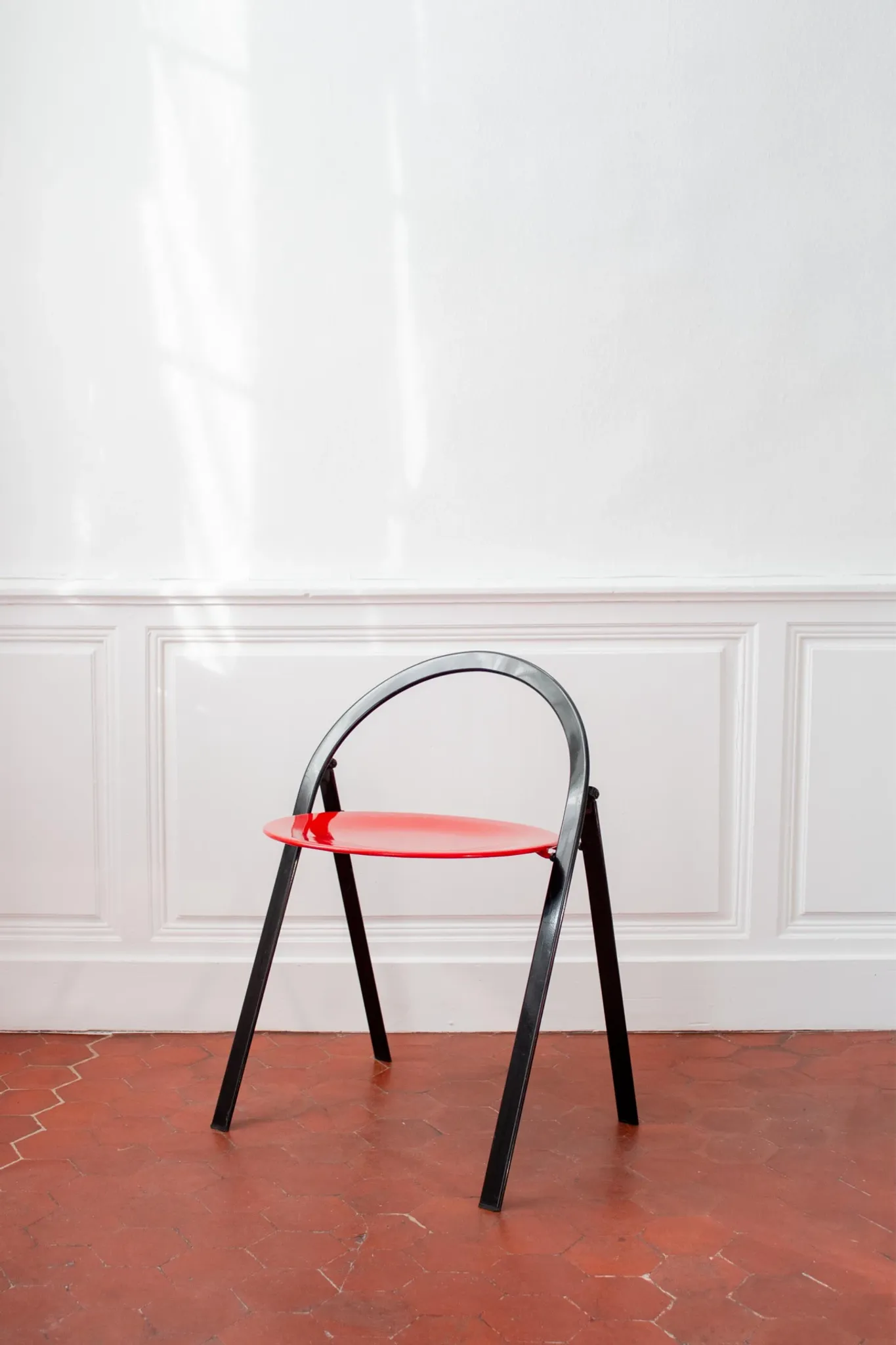 Vintage Clio chairs by Giorgio Cattelan for Cidue, black metal and wood.