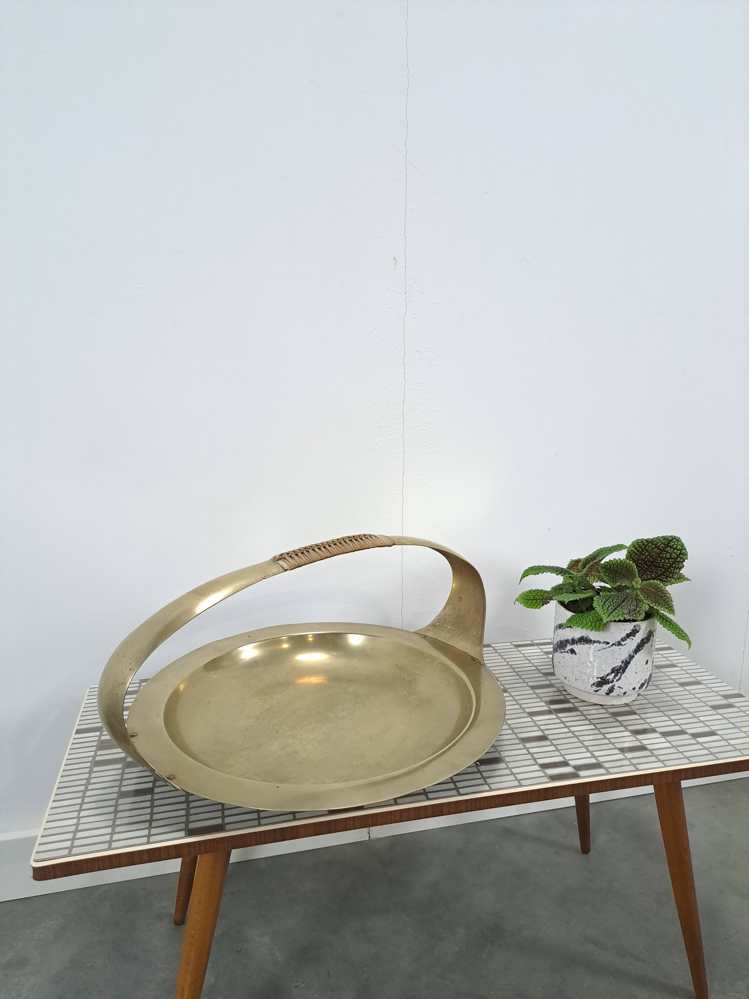 Art Deco jaren 20 messing mand, schaal