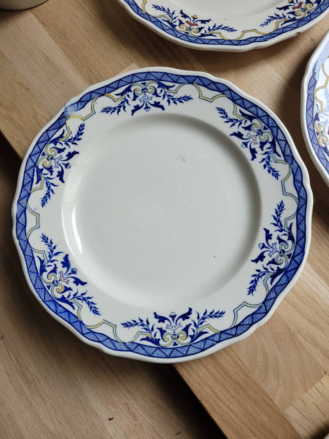 Set of 6 Villeray de Luneville dessert plates