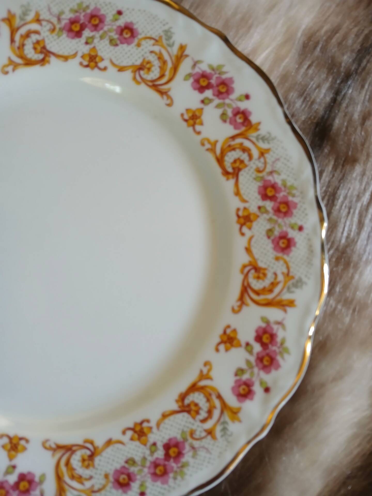 21 mismatched vintage dessert plates