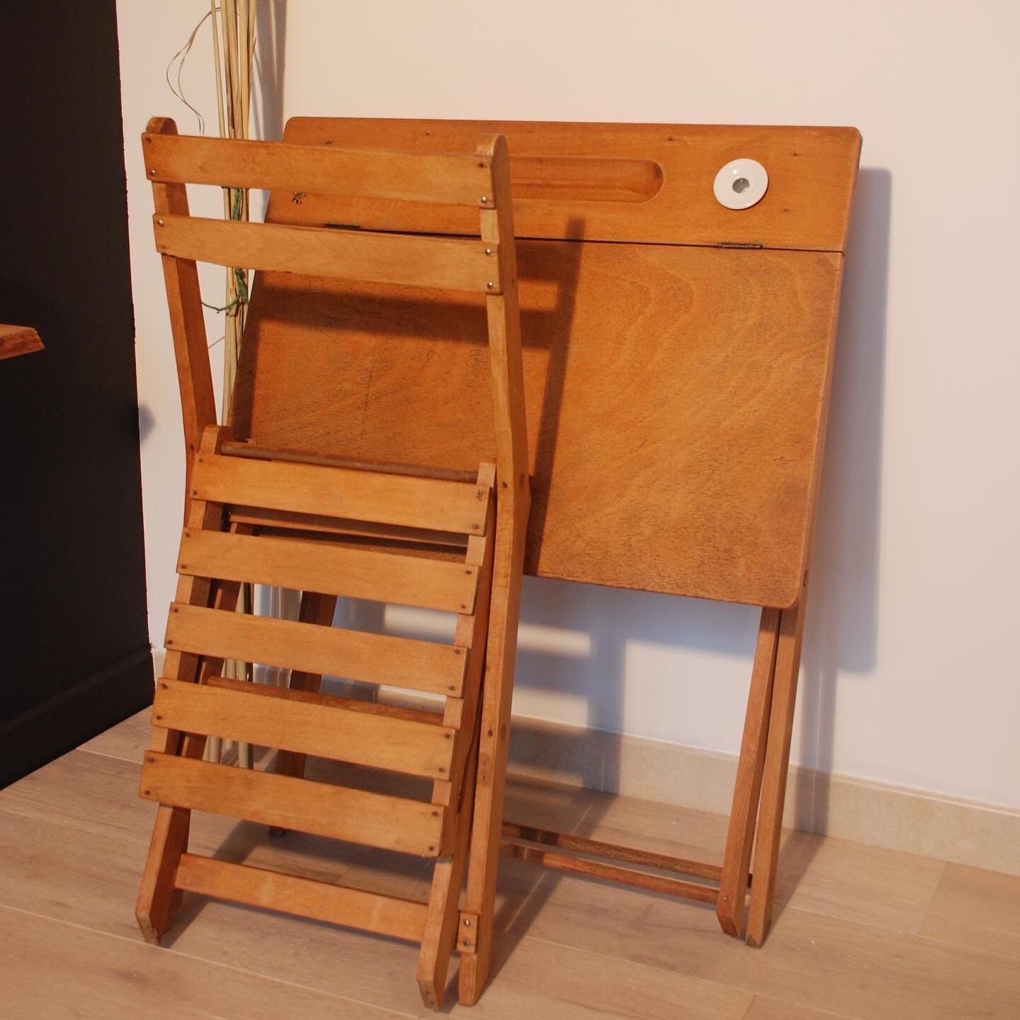 Set for children: Desk and chair - 50's