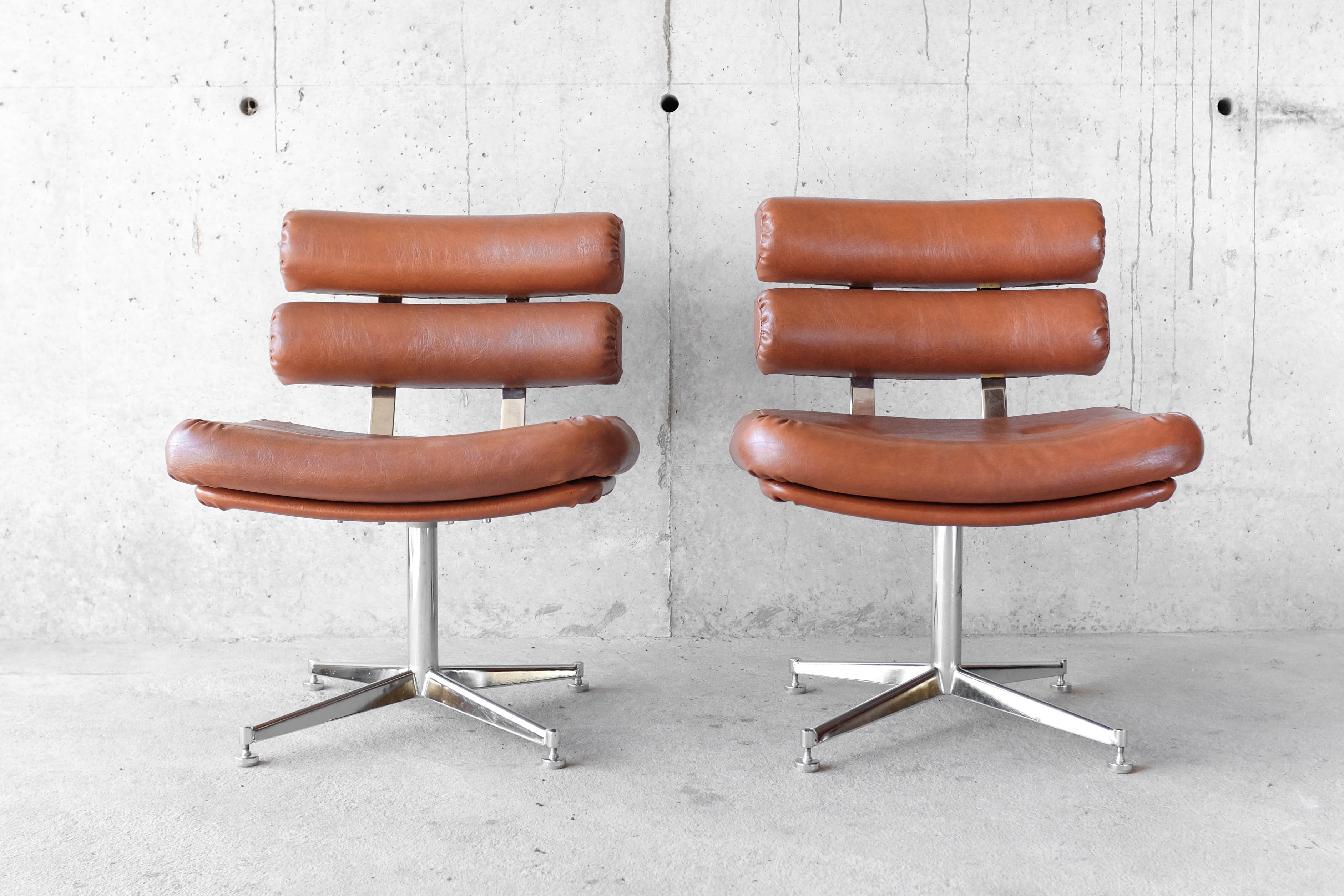 Pair of chairs - 1970 - Cognac