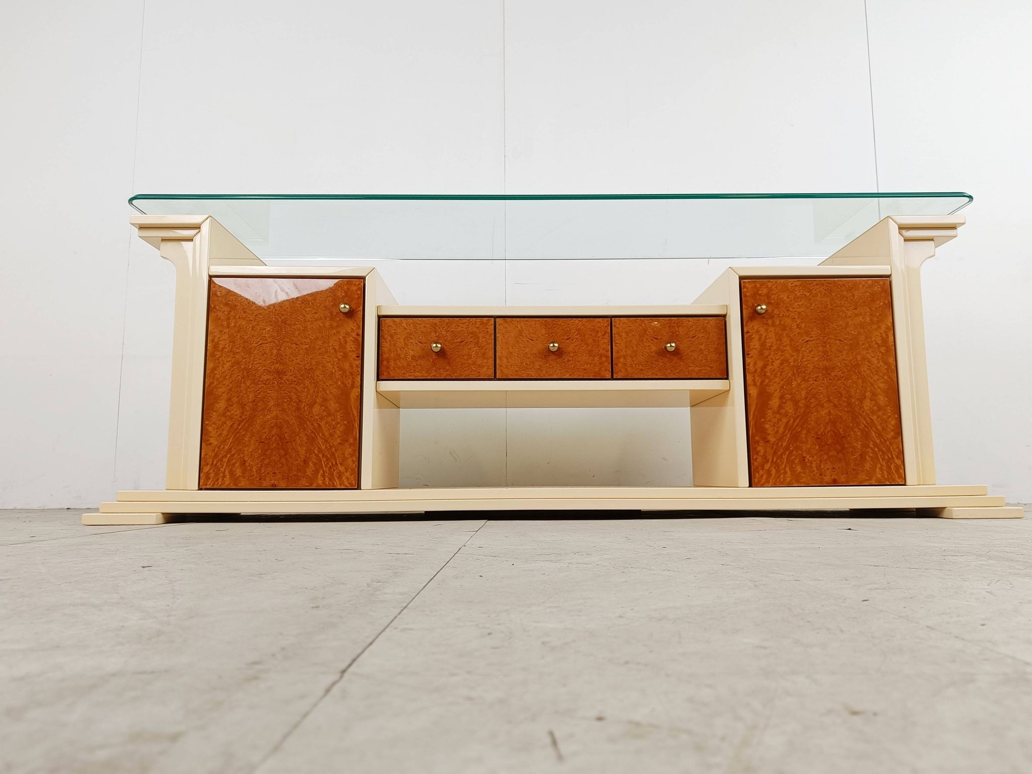 Vintage lacquer and burl wood credenza, 1980s