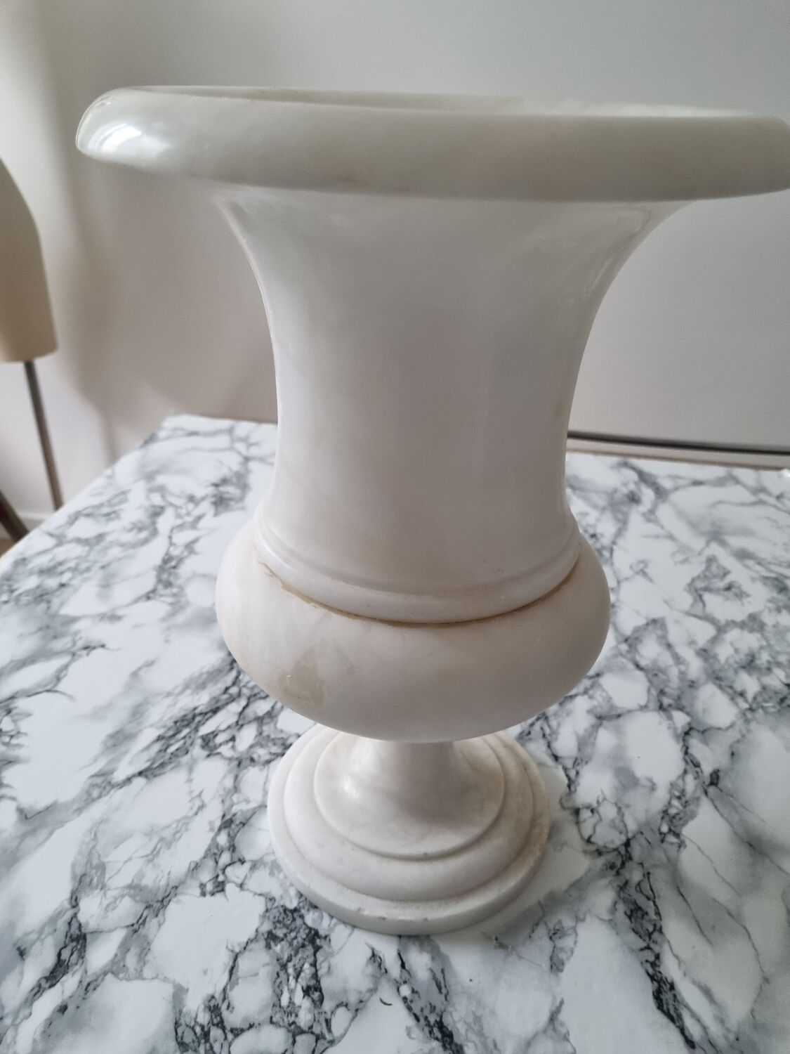 Lampe a poser en albâtre vintage