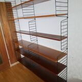 Modul Nisse teak string shelf with a vintage 60s design