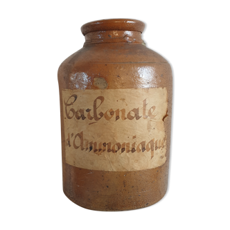 Pharmacy jar ammonia cardonate