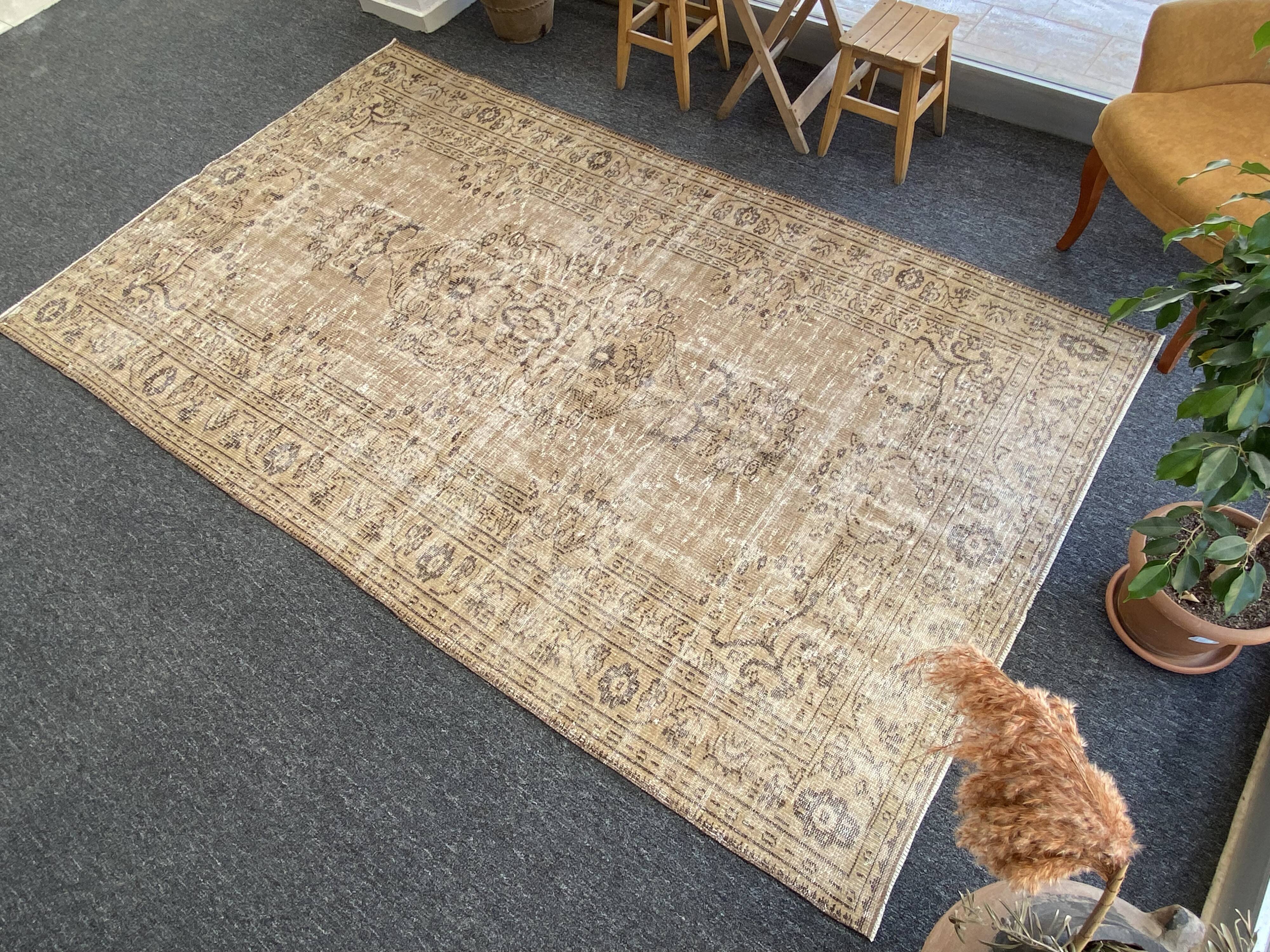Tapis Oushak beige décor rustique, 6x10, surteint sable, pour salon, MOON.145
