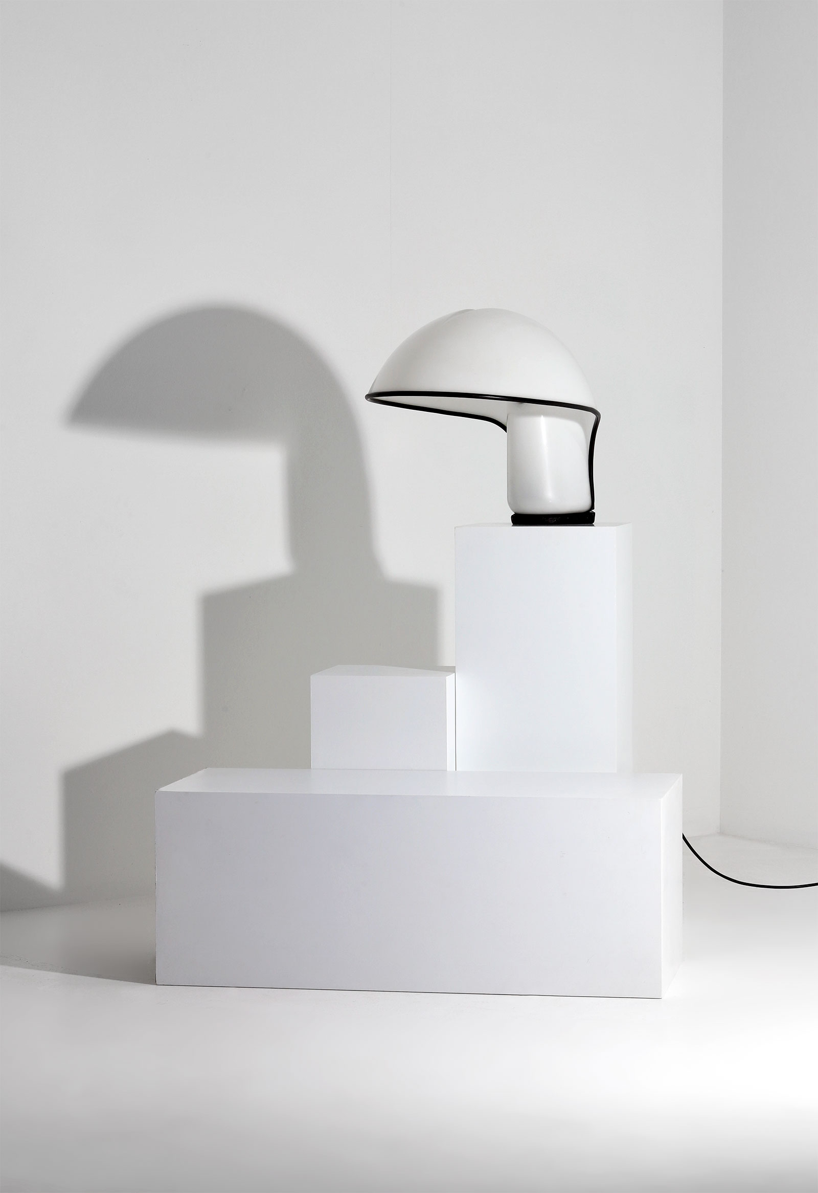 Albanella table lamp designed by Sergio Brazzoli and Ermanno Lampa 1973