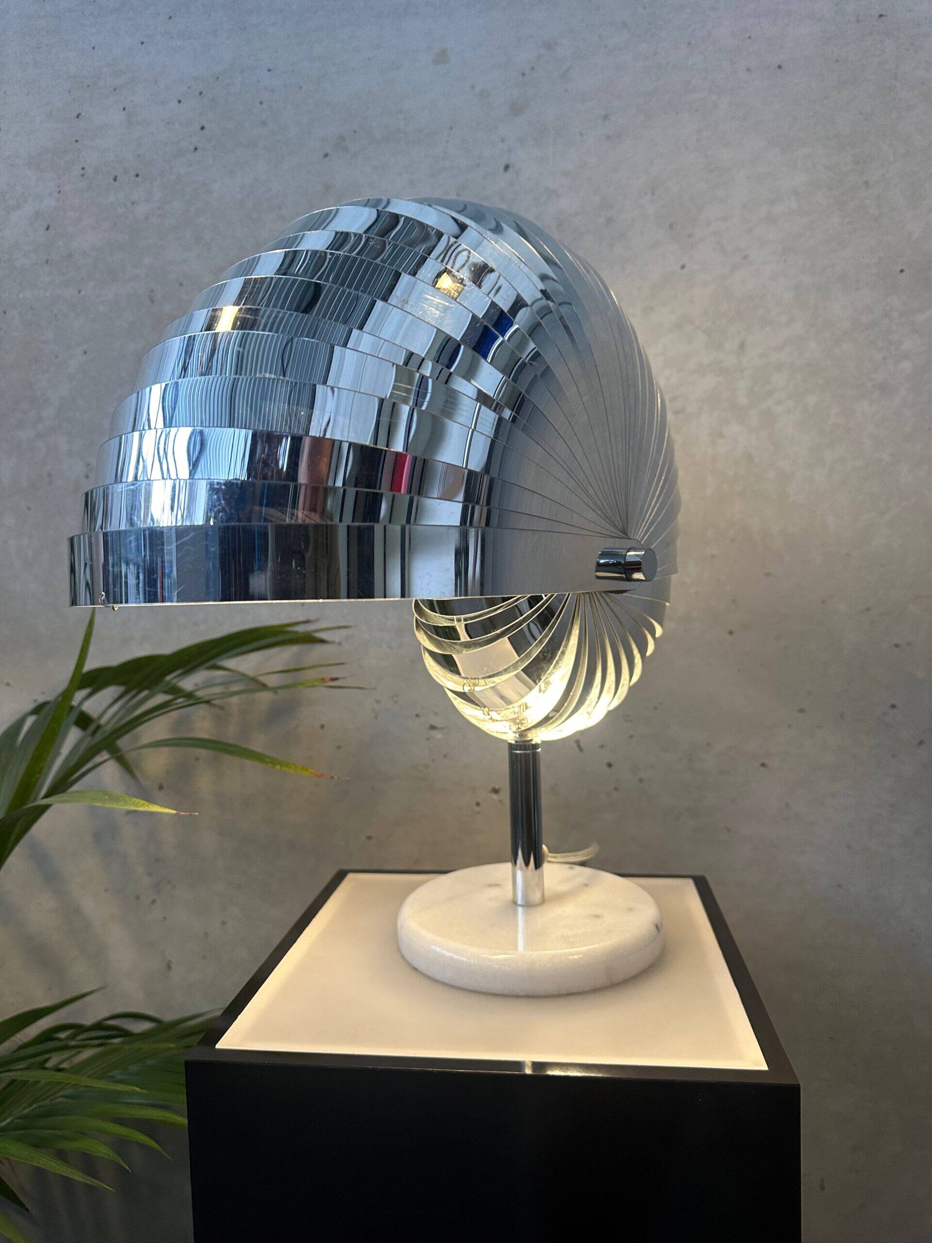 Nautilus table lamp – KARE design