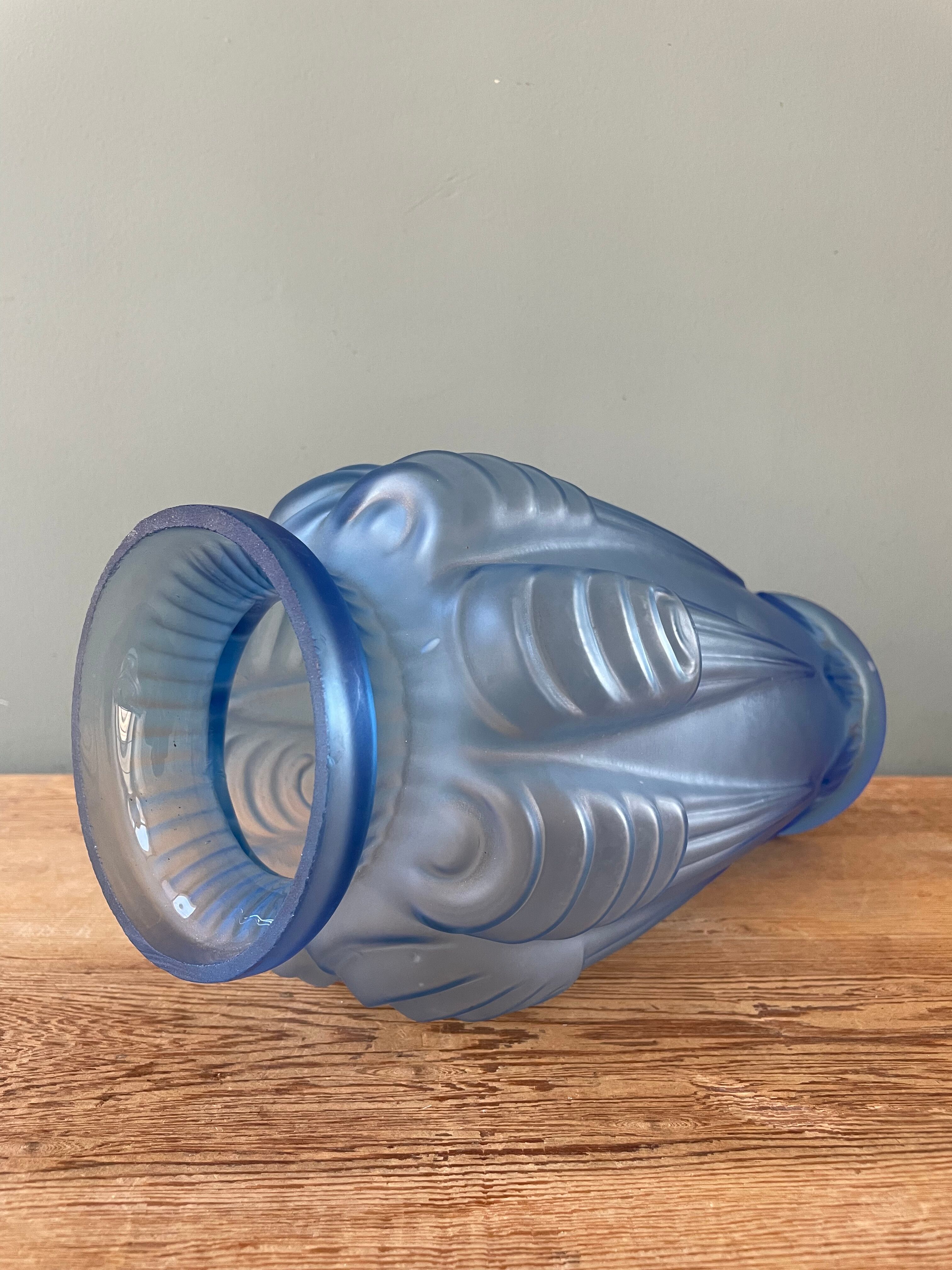 Blue Art Deco vase signed Espaivet France