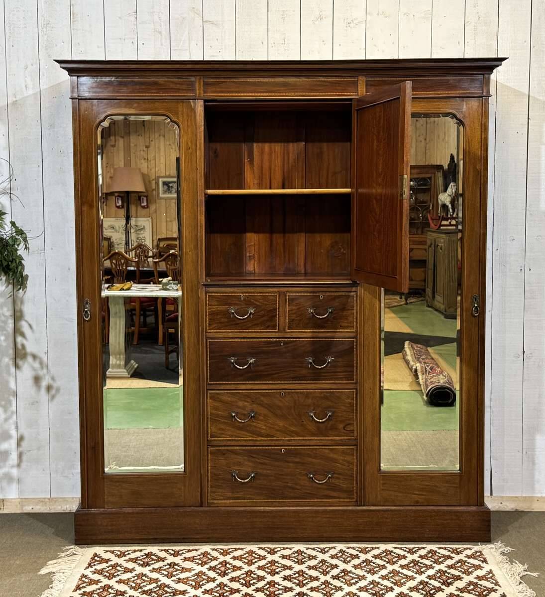 Armoire dressing anglaise en acajou 19ème