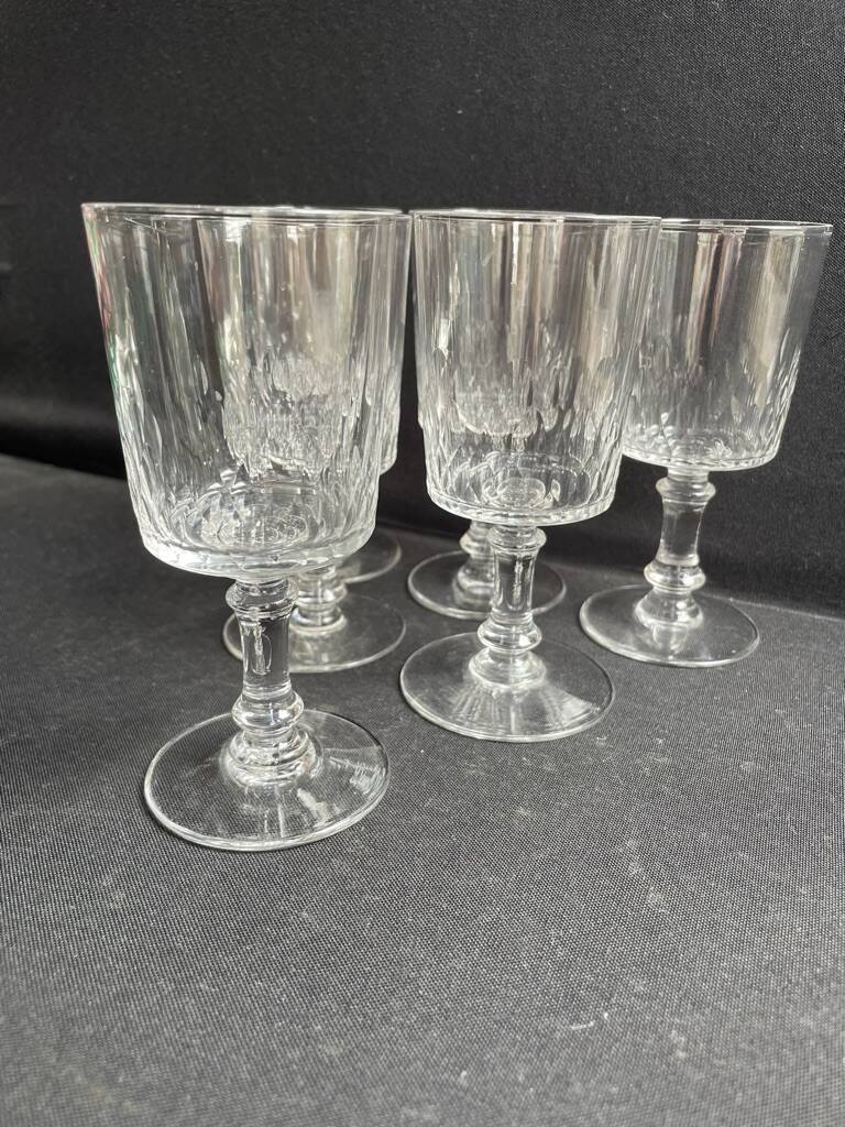 6 Baccarat Champigny cooked wine glasses