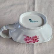 Soup tureen, sauce boat and serving dishes