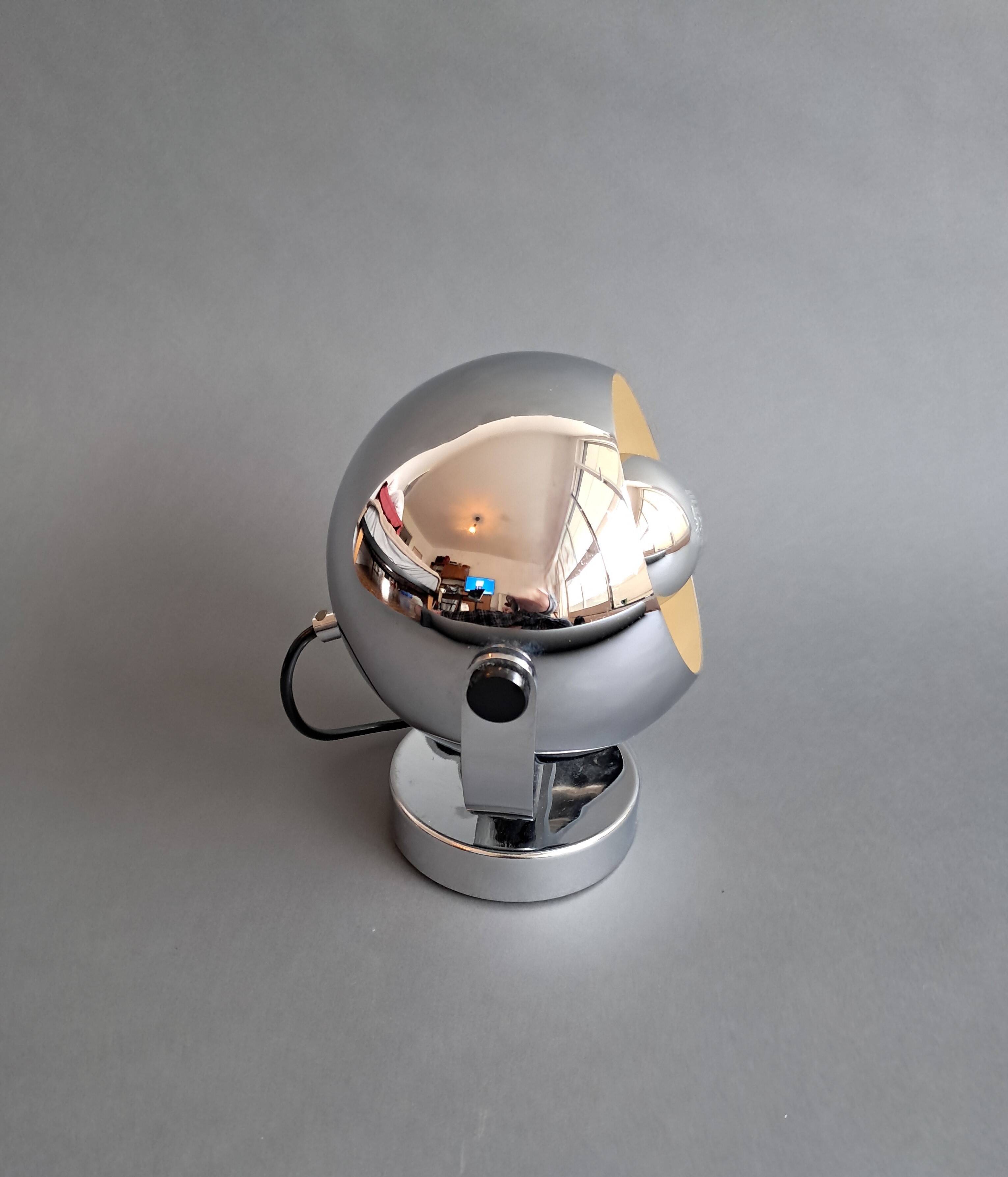 Eyeball chrome wall light 1960/1970