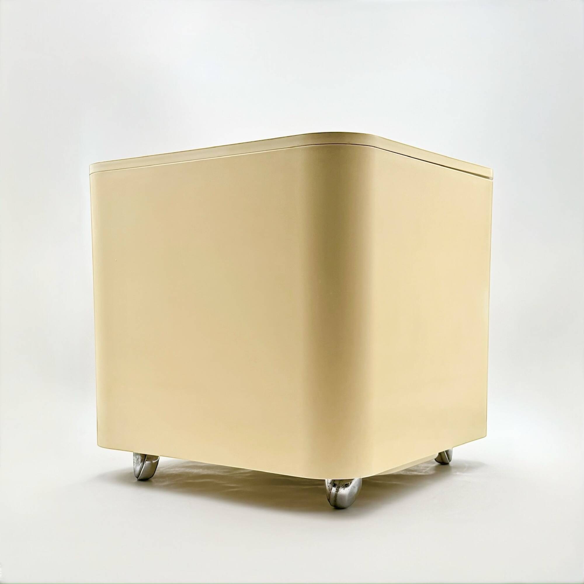 Table conteneur par m. siard pour dime longato – italie, années 1970