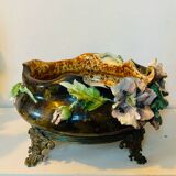 Cache pot, Napoleon III jardinière from the 19th century in barbotine and bronze.