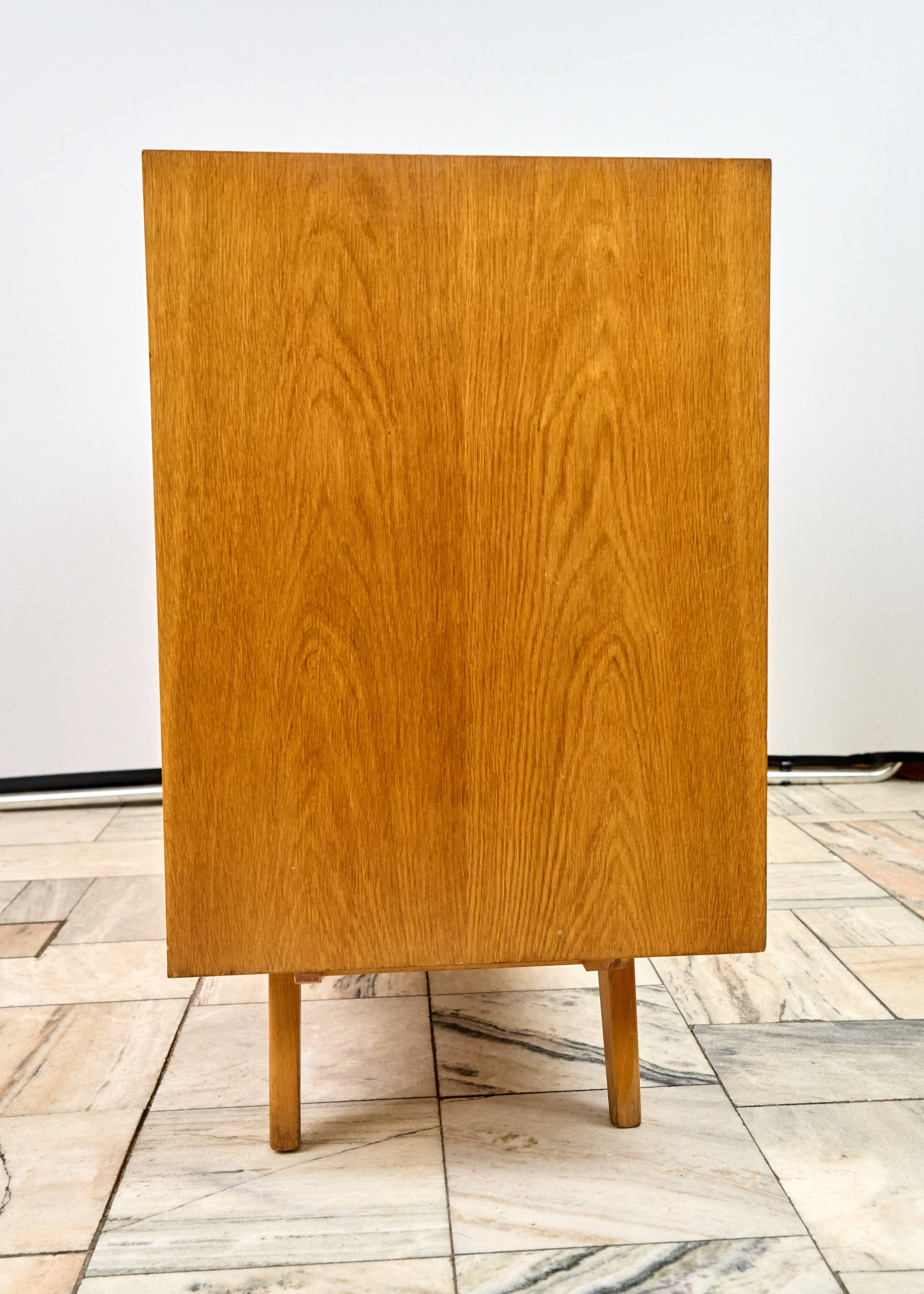 Vintage Sideboard U-450 by Jiří Jiroutek for Interiér Praha, 1960s