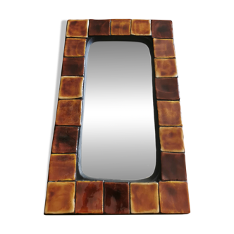 Long square mirror by Mithé Espelt