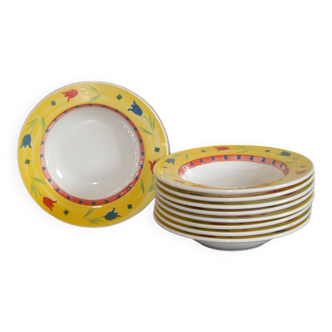 Assiettes creuses modèle tulipe en céramique