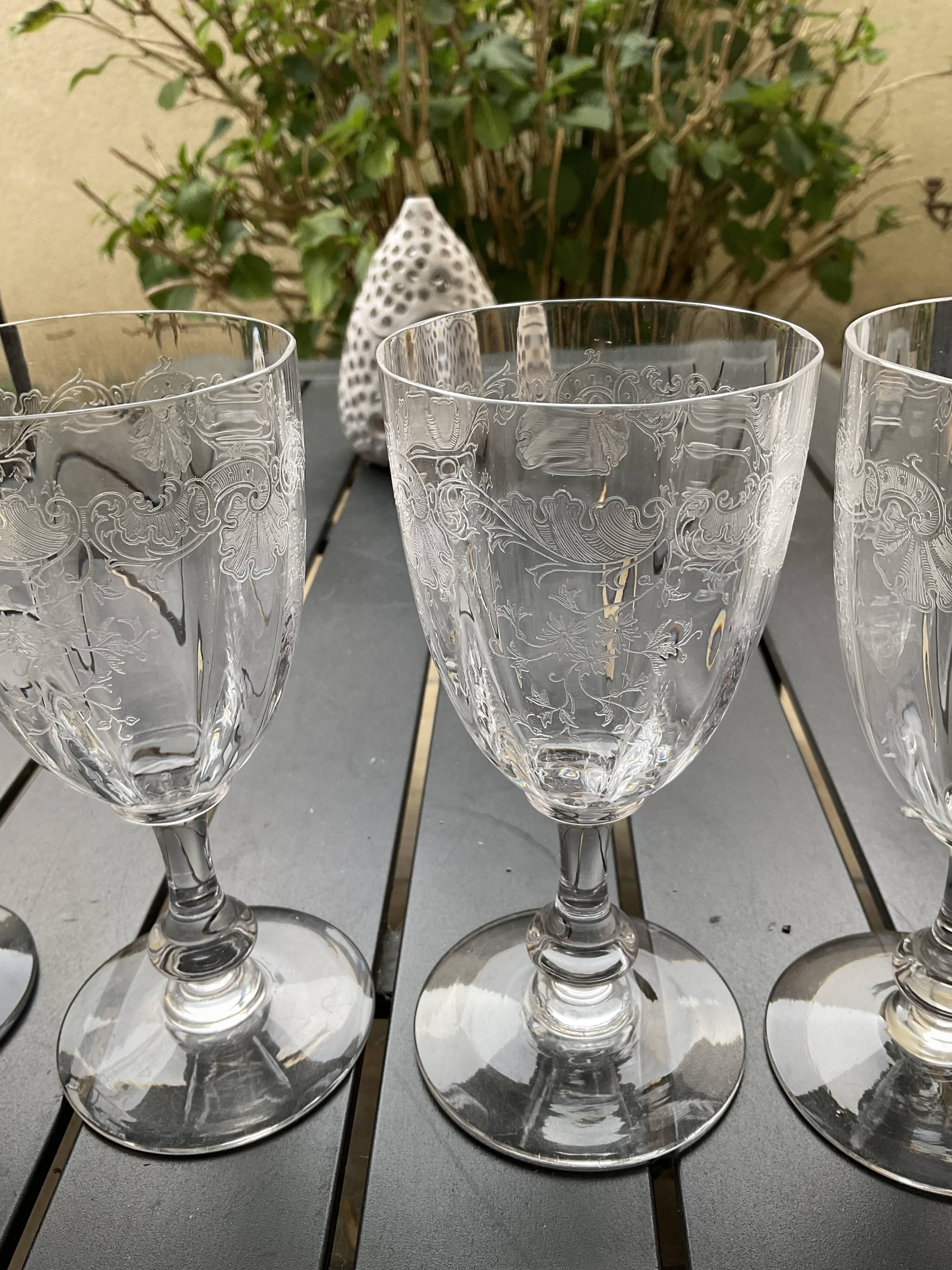 4 Saint Louis water glasses. Venetian ribbed massenet model