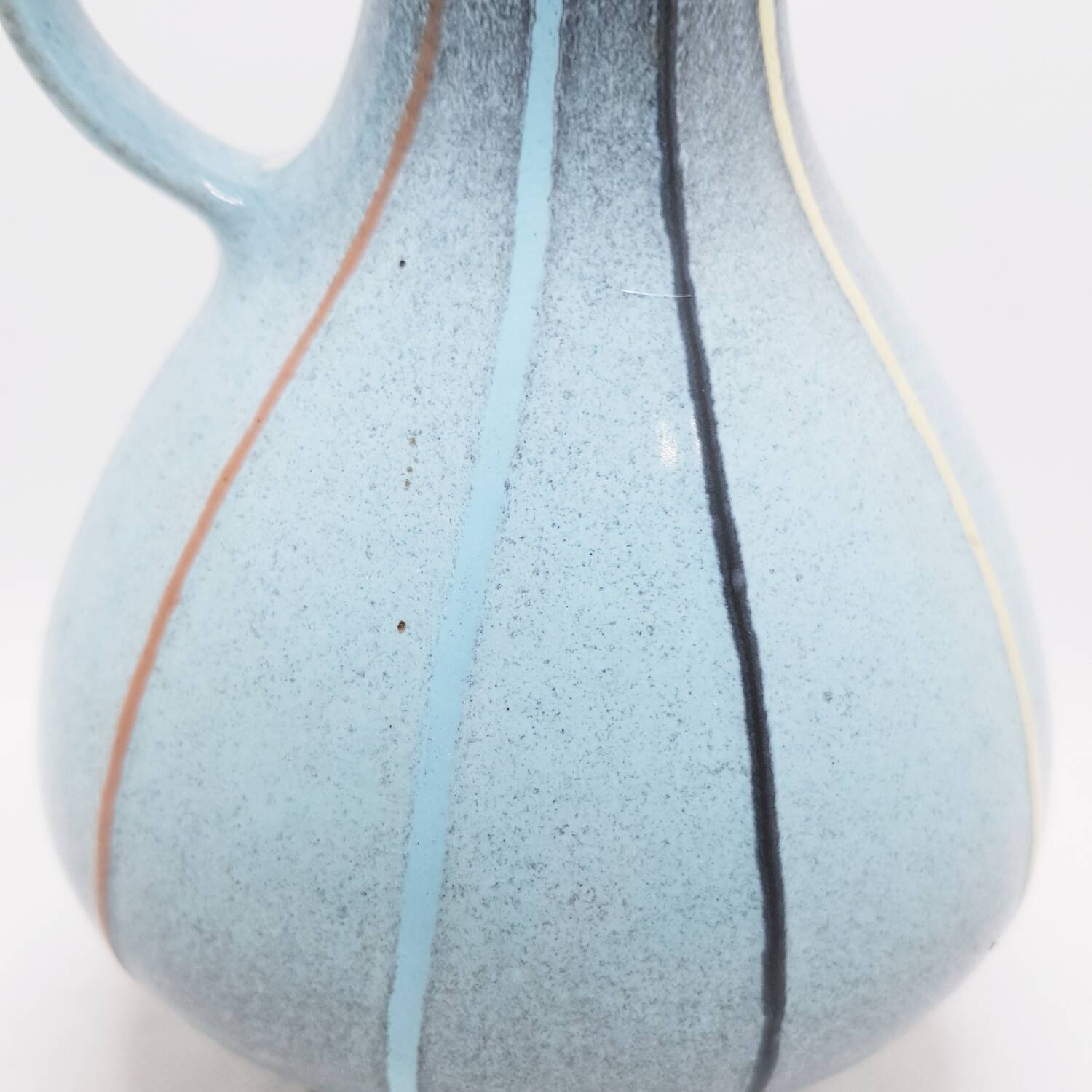 Vase à fond cloche rayé