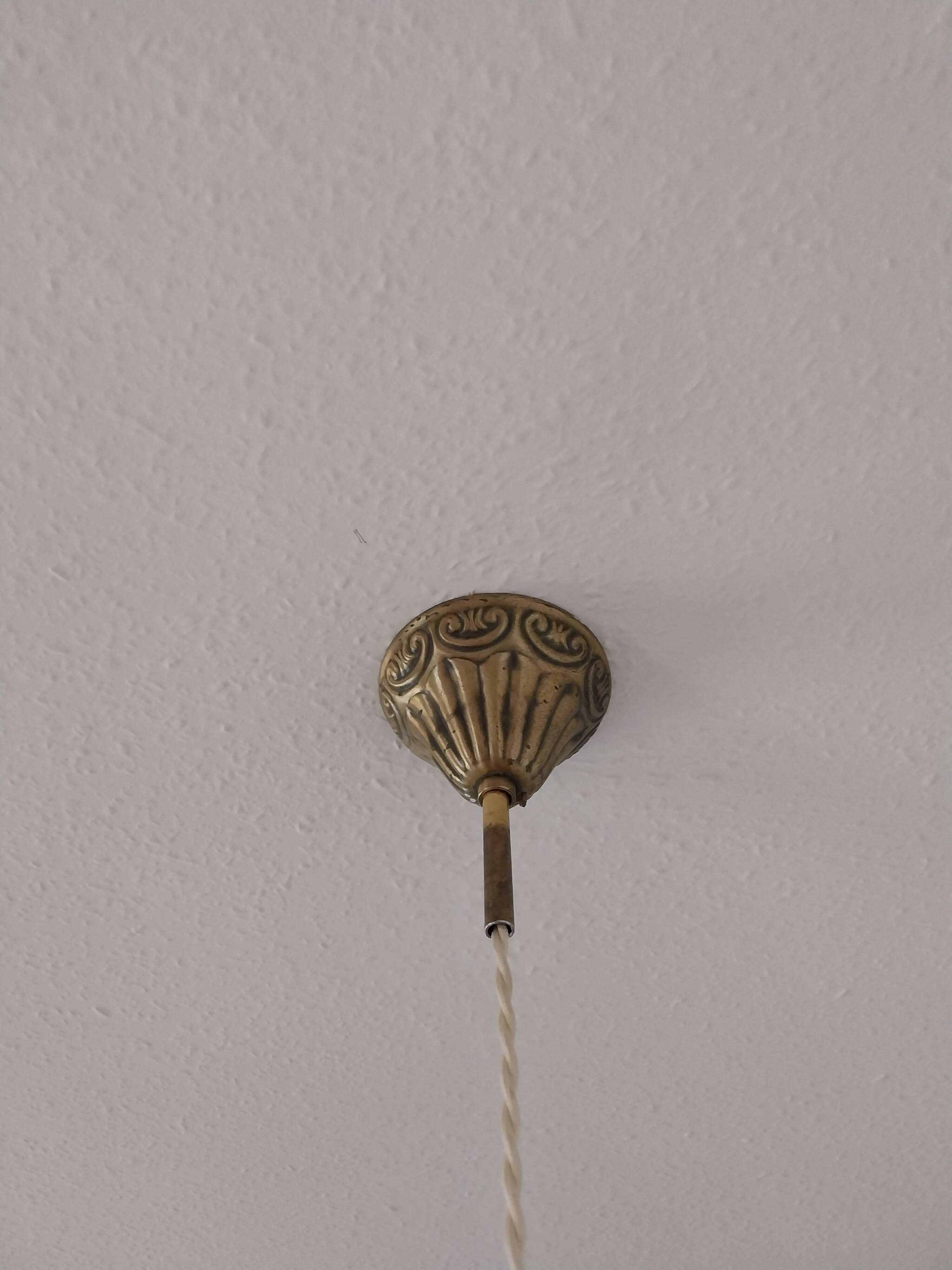 Green opaline tulip brass suspension