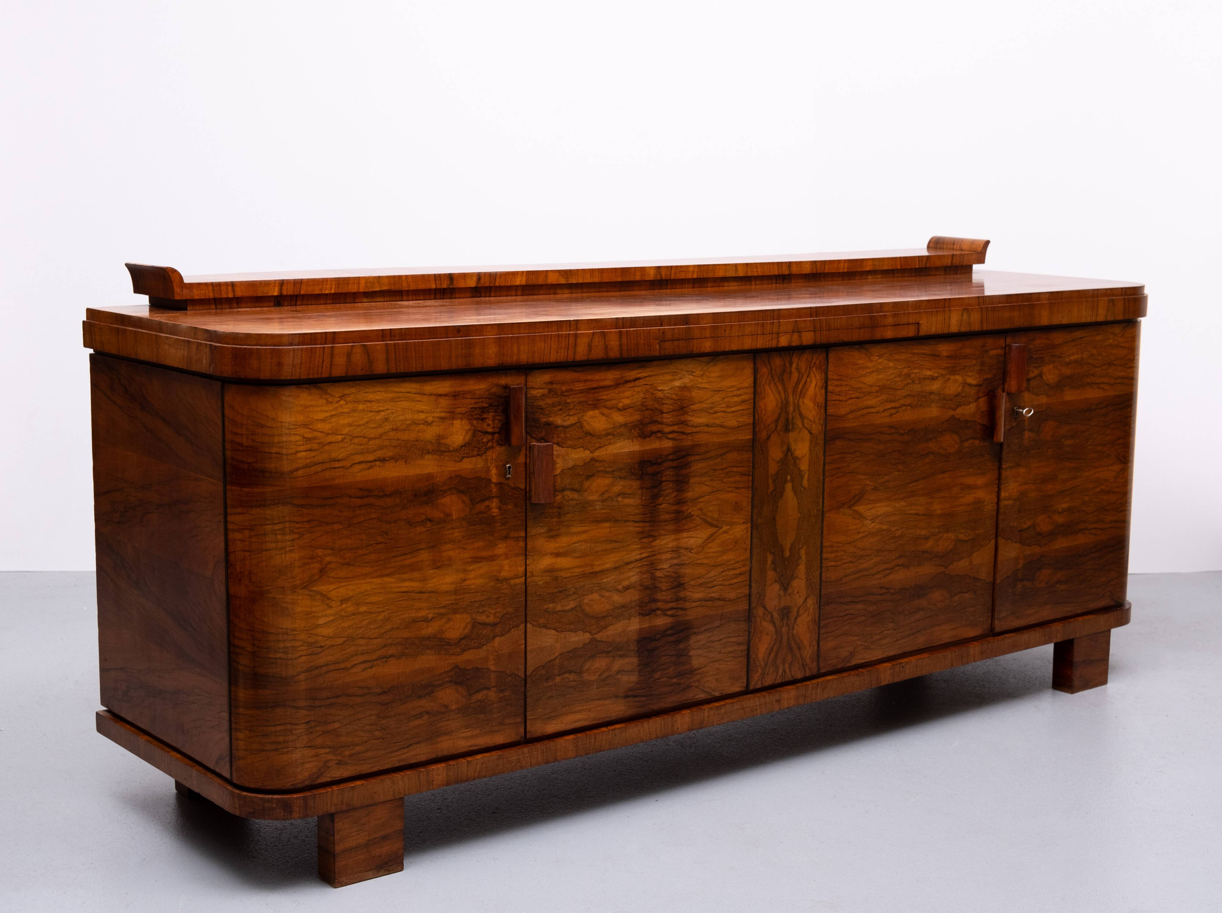 Art Deco sideboard in French burl