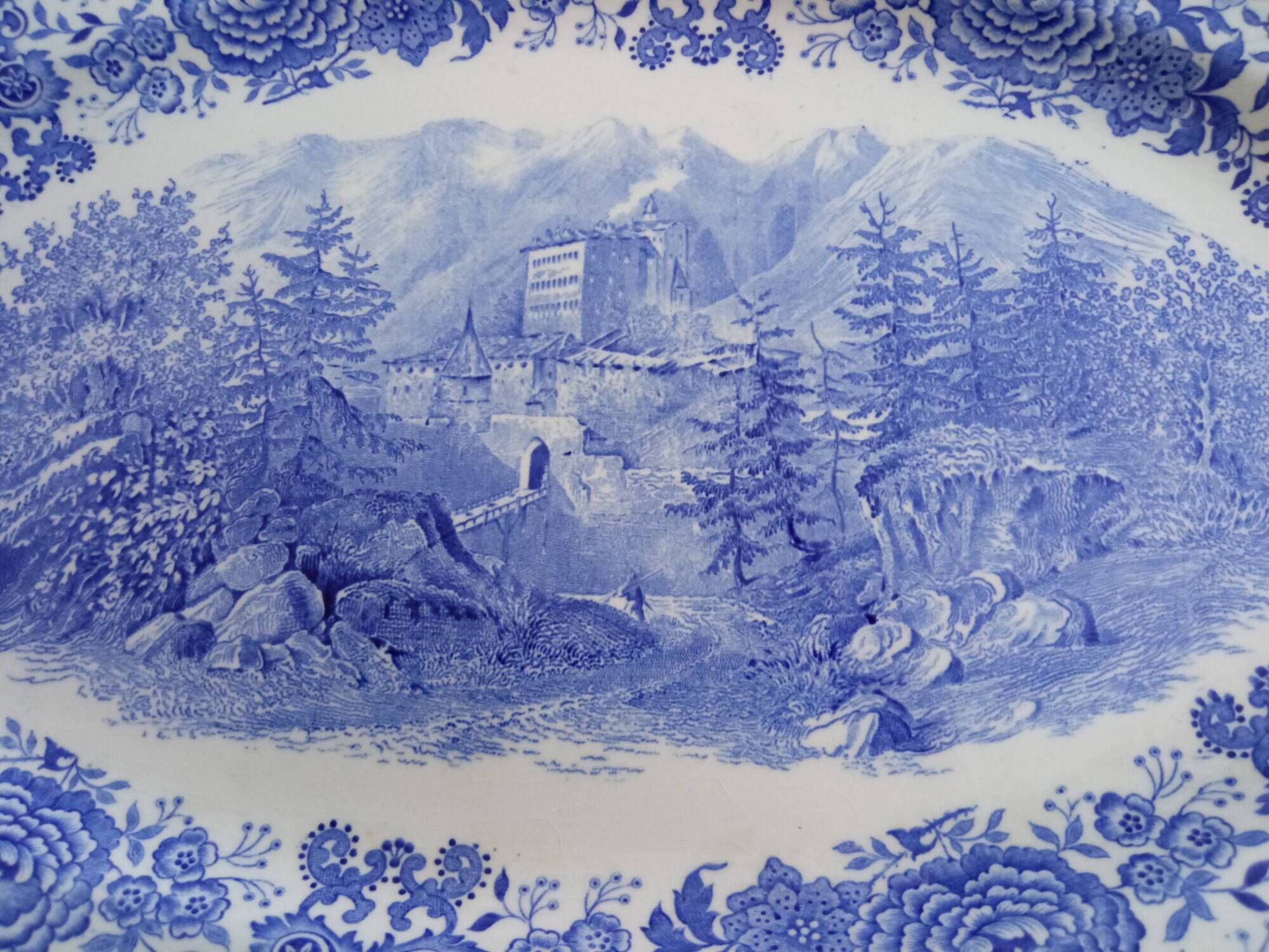 Large oval dish Villeroy and Boch
