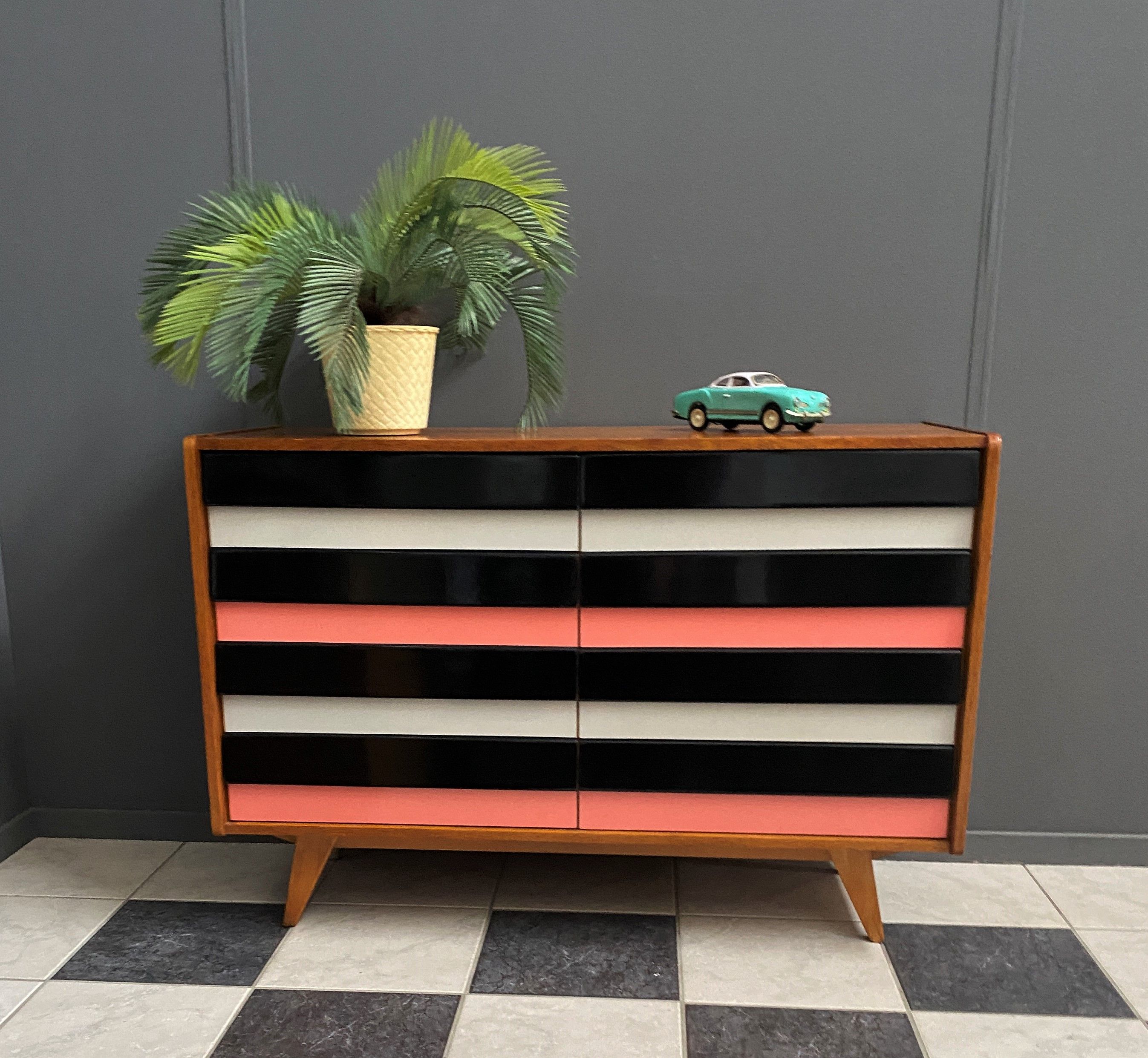 Jiri jiroutek sideboard U-450 pink 8-drawers 1960s Interier Praha