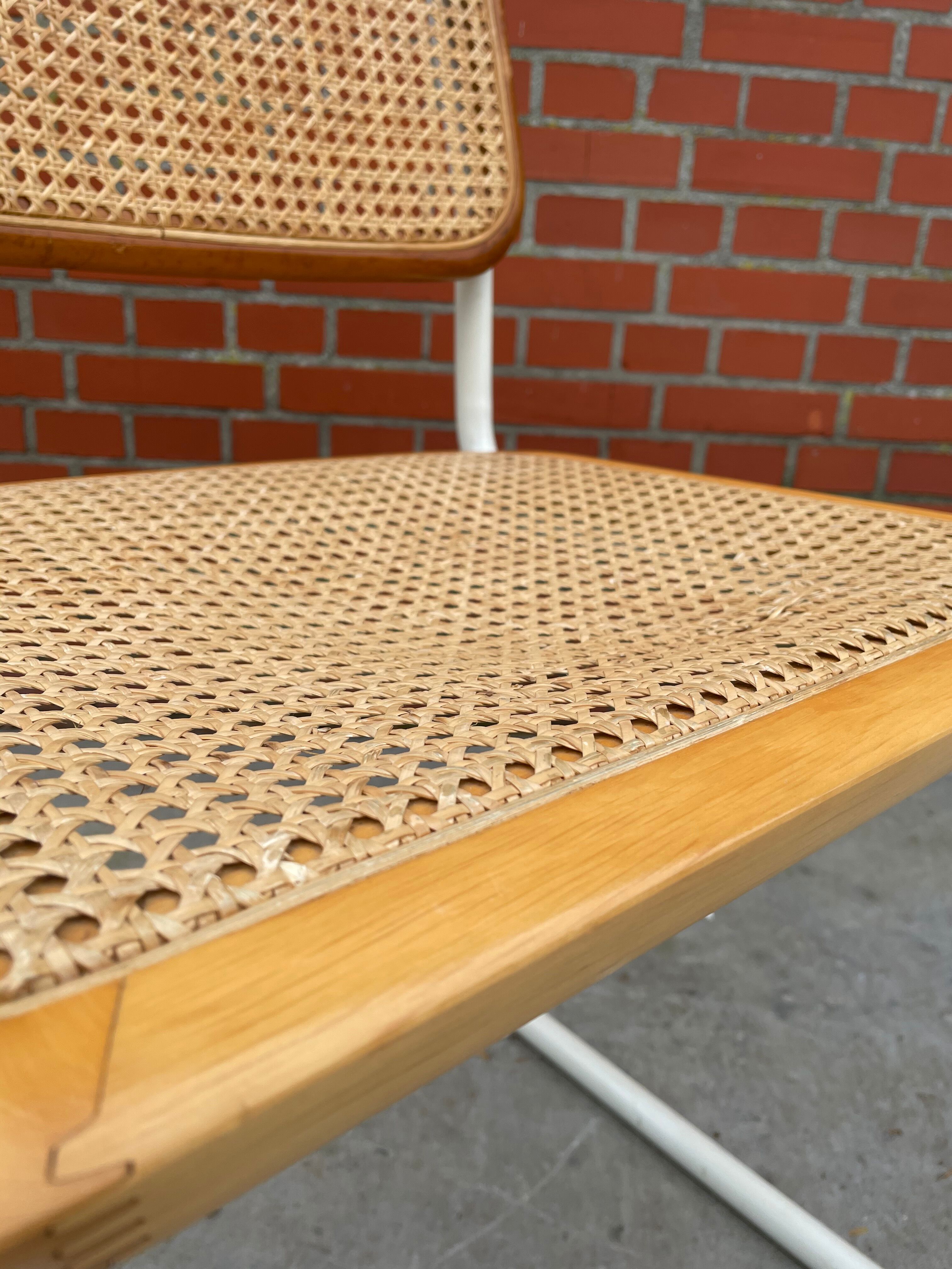 Cesca design chair b32 model white wood