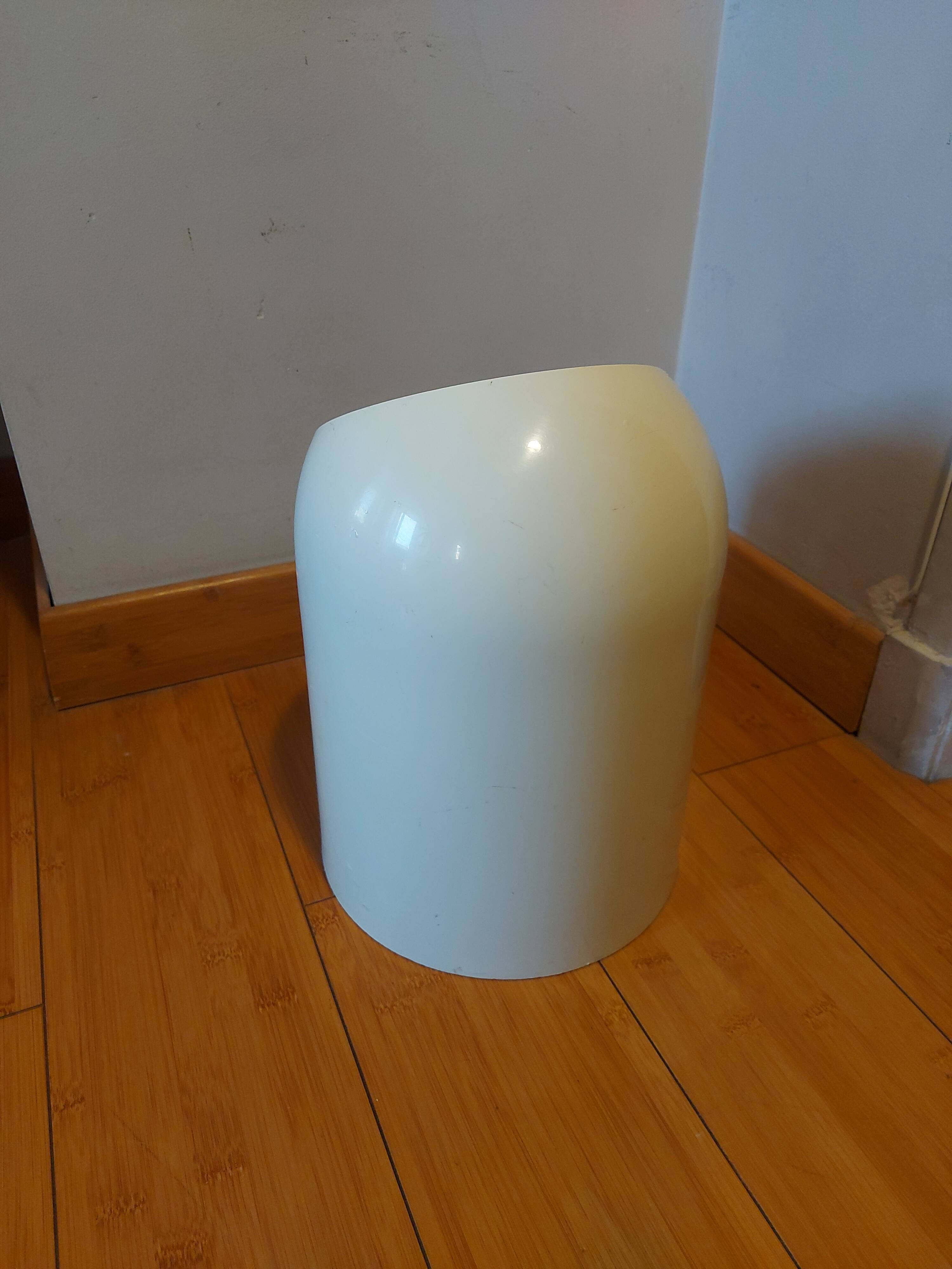 Waste paper basket , design Makio Hasuike , Italy