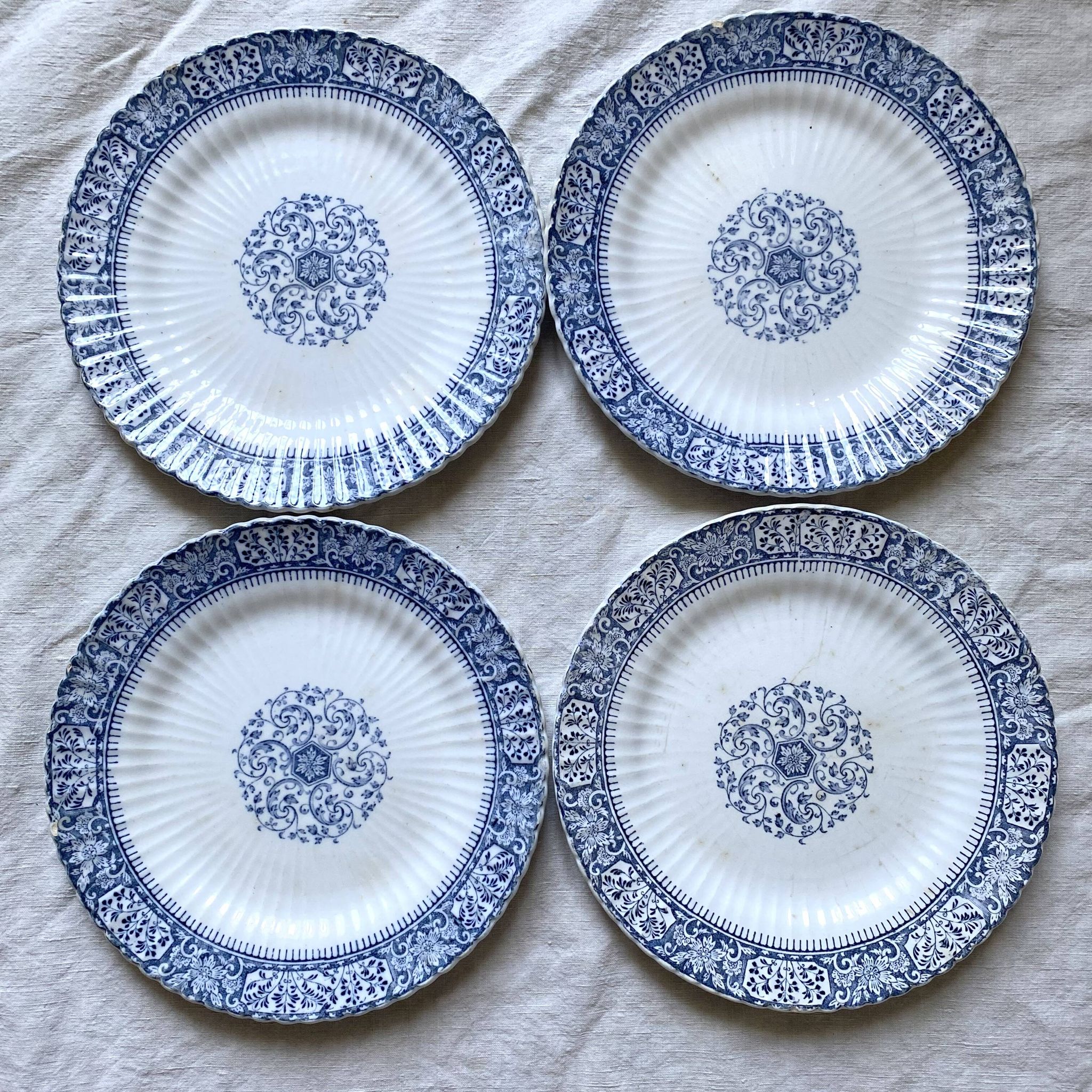 Sarreguemines ironstone dessert plates, "Embroidery" model