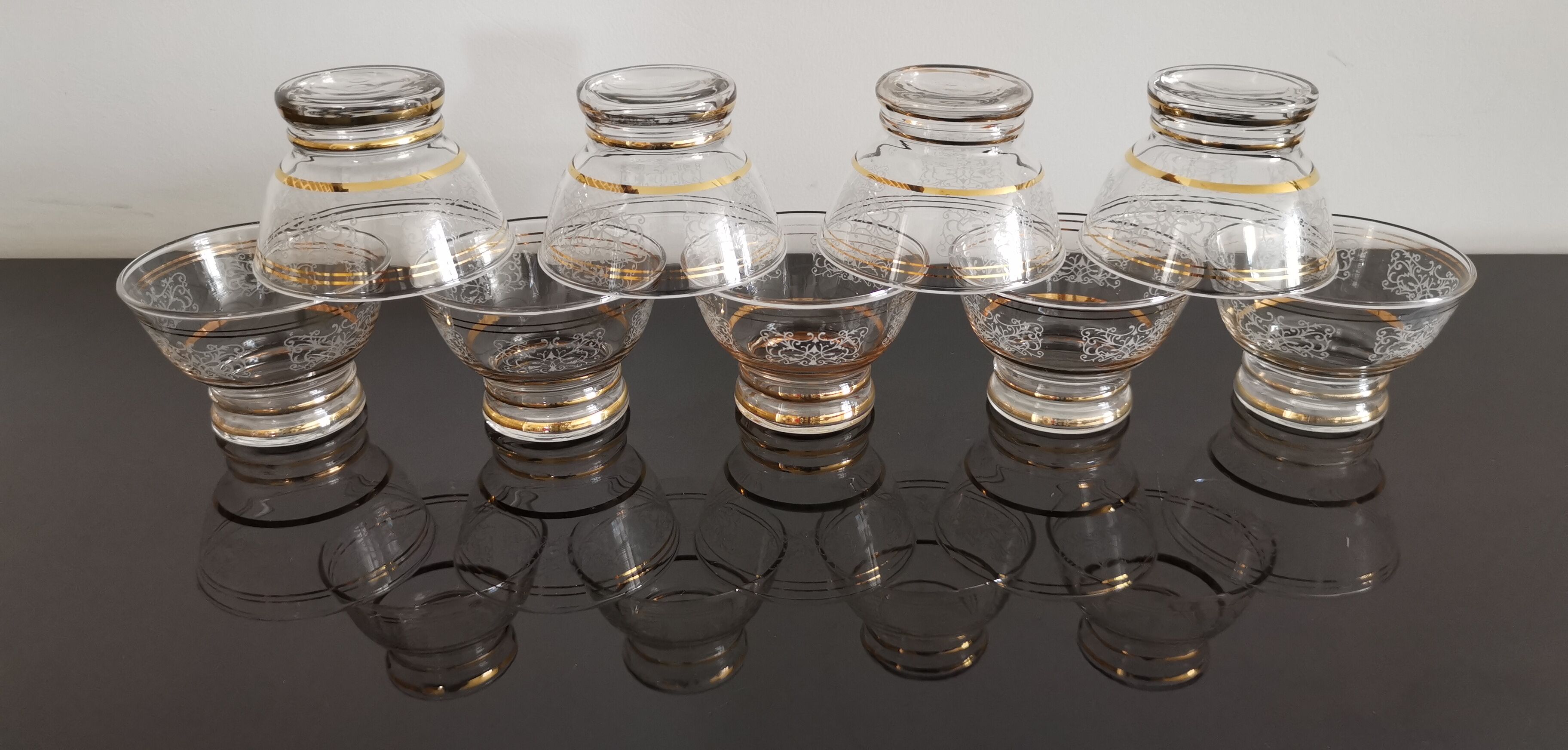 9 champagne glass cups 50s/60s