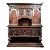 Buffet Renaissance de château en noyer massif vers 1850