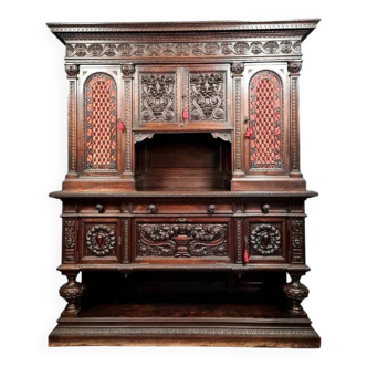 Renaissance castle sideboard in solid walnut circa 1850