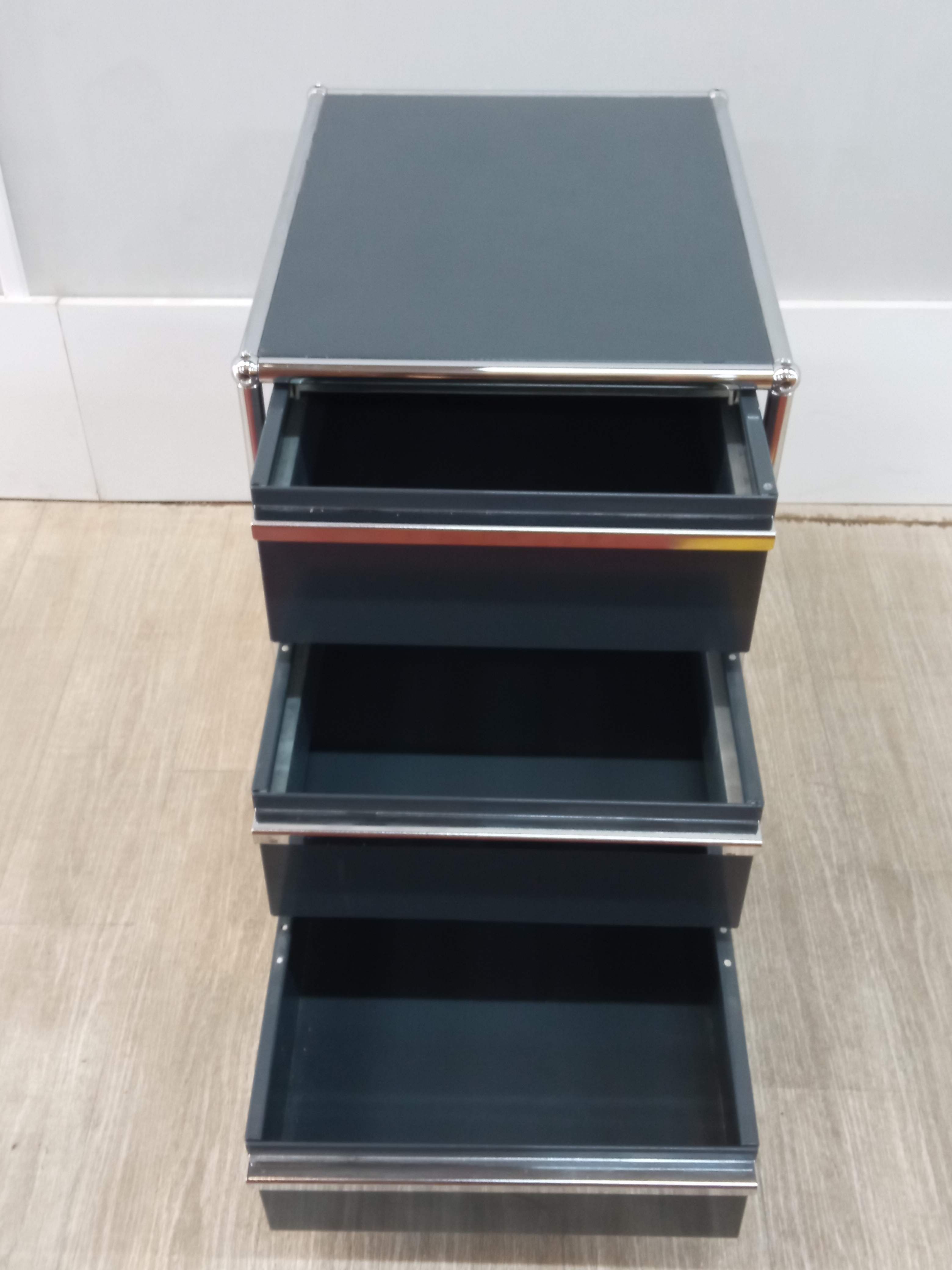 USM drawer cabinet
