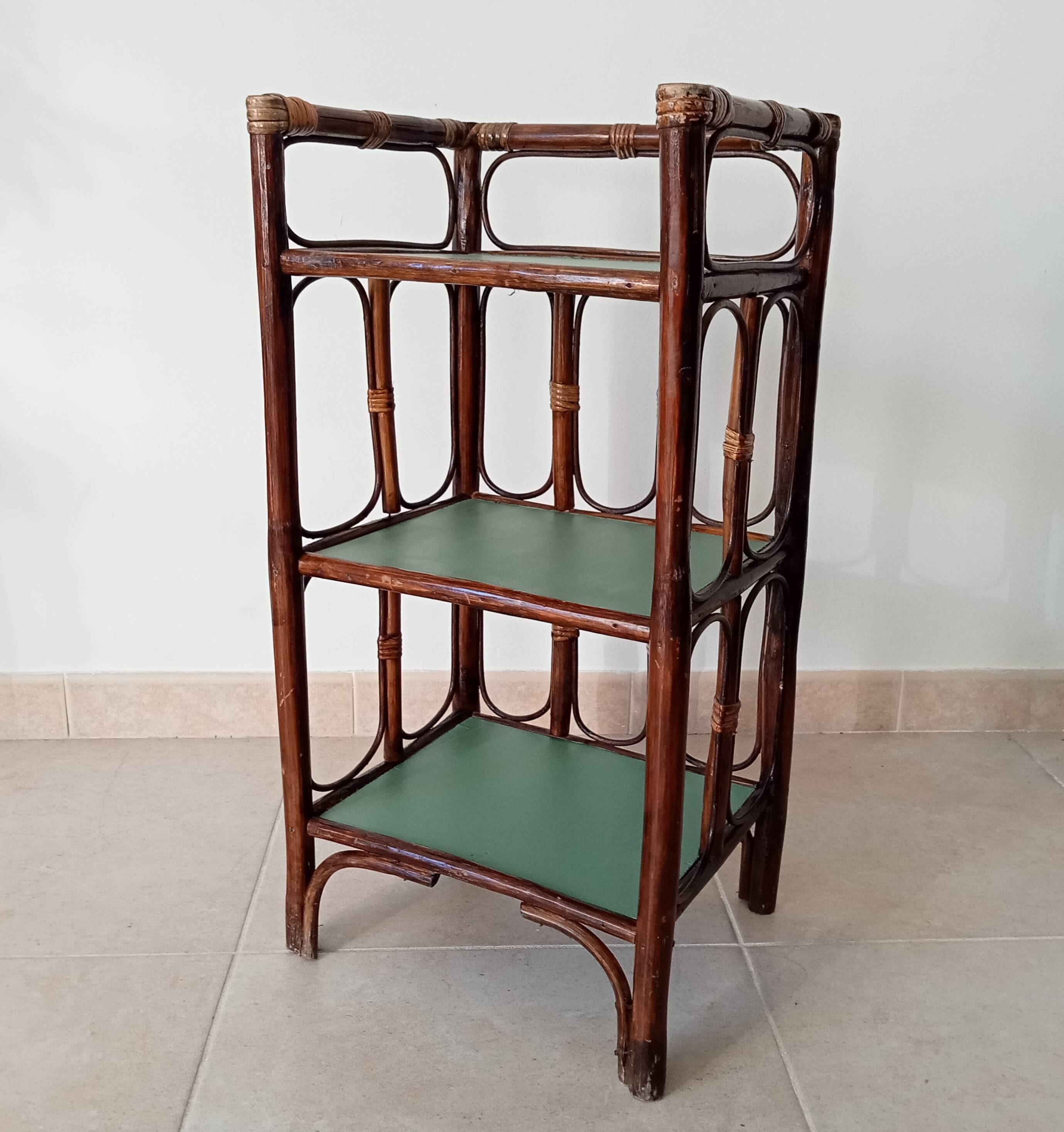 Vintage standing shelf in bamboo and rattan