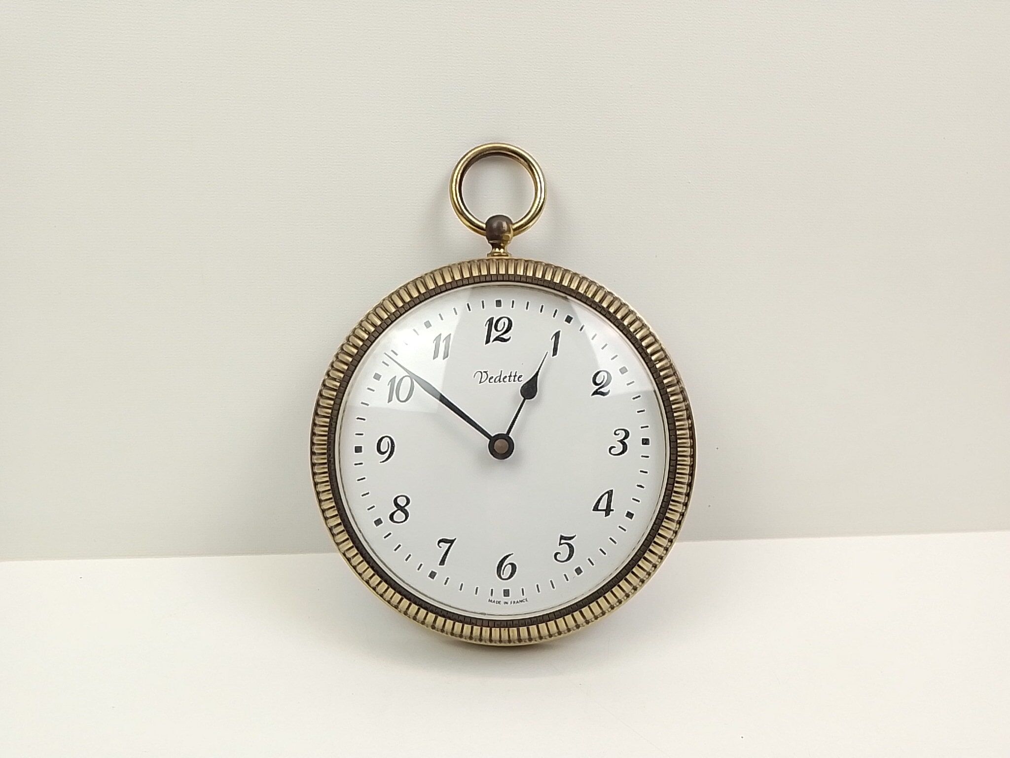 Wall clock star shape watch gusset