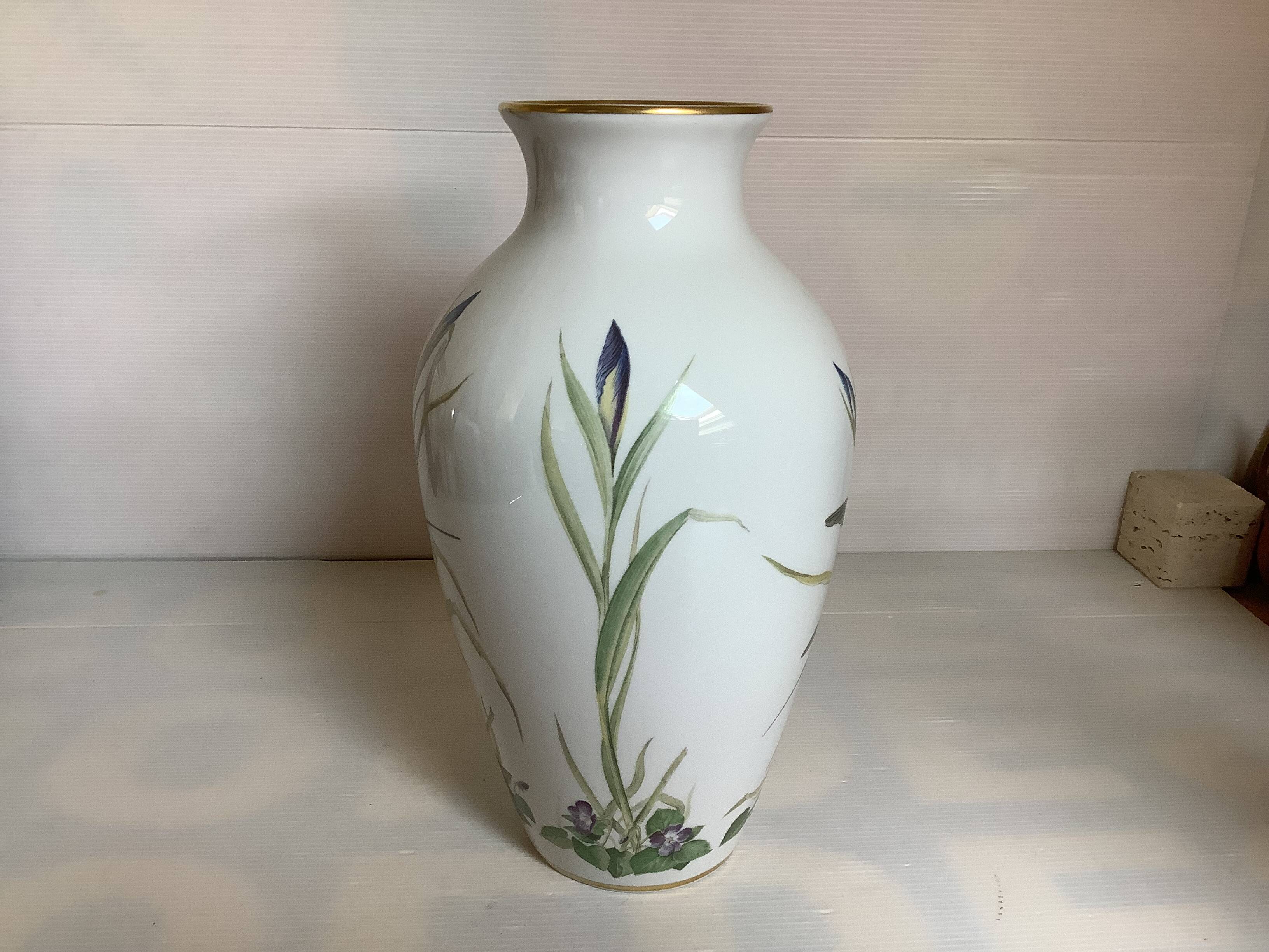 Large porcelain bird and flower vase