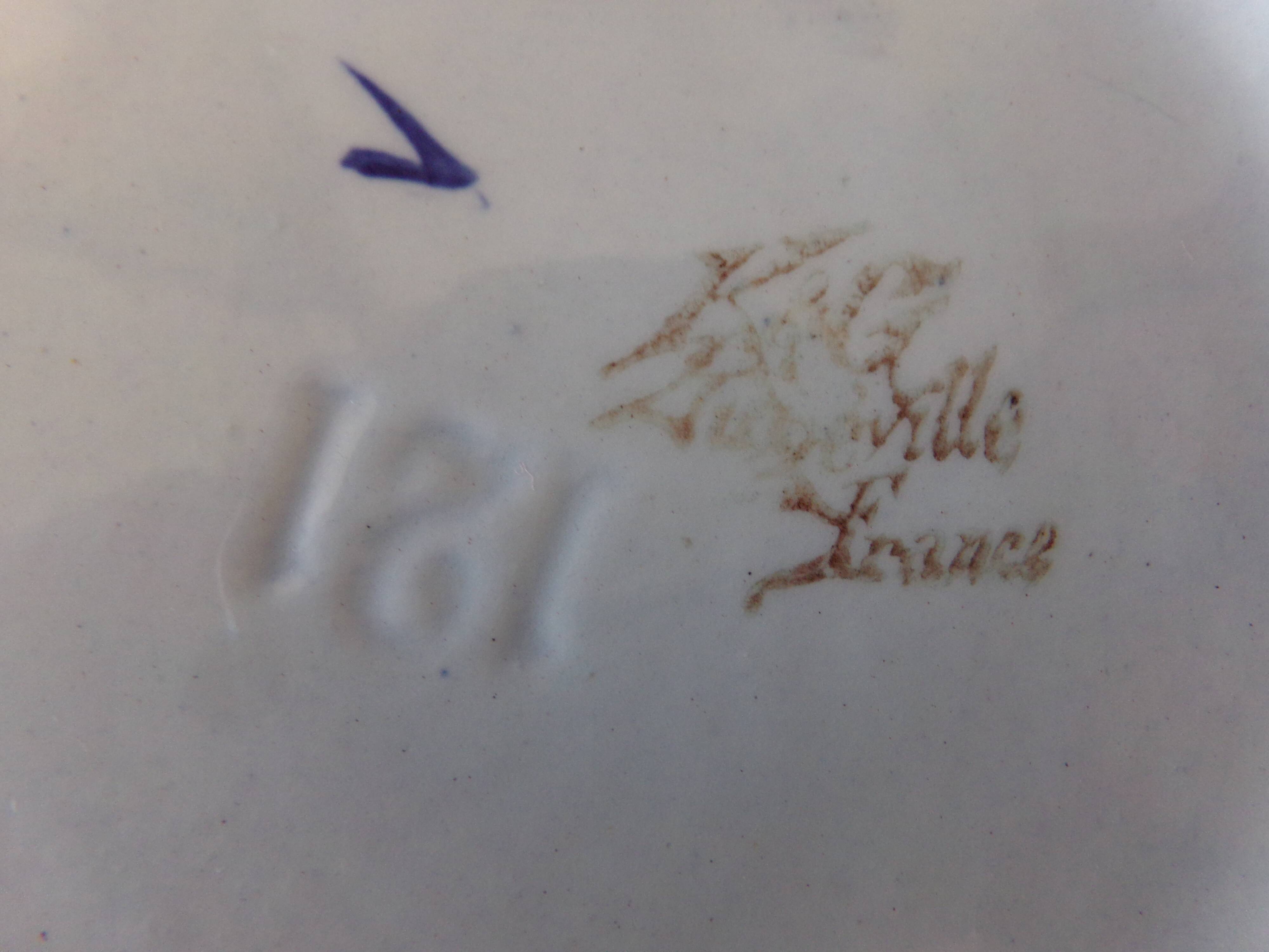 Earthenware pot cover from luneville, keller and guérin year 1920 - art nouveau