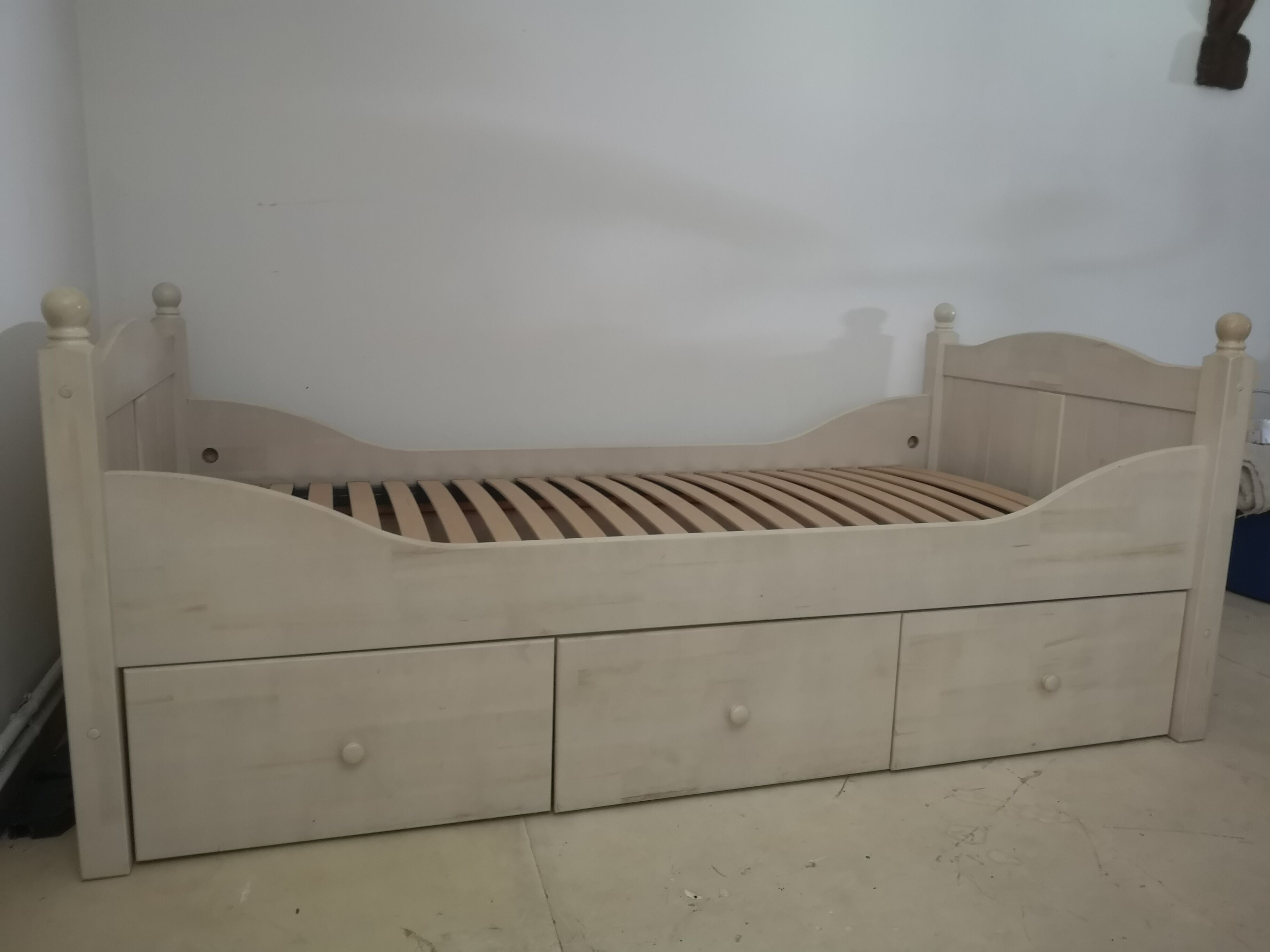 Child bed solid wood white cerusé