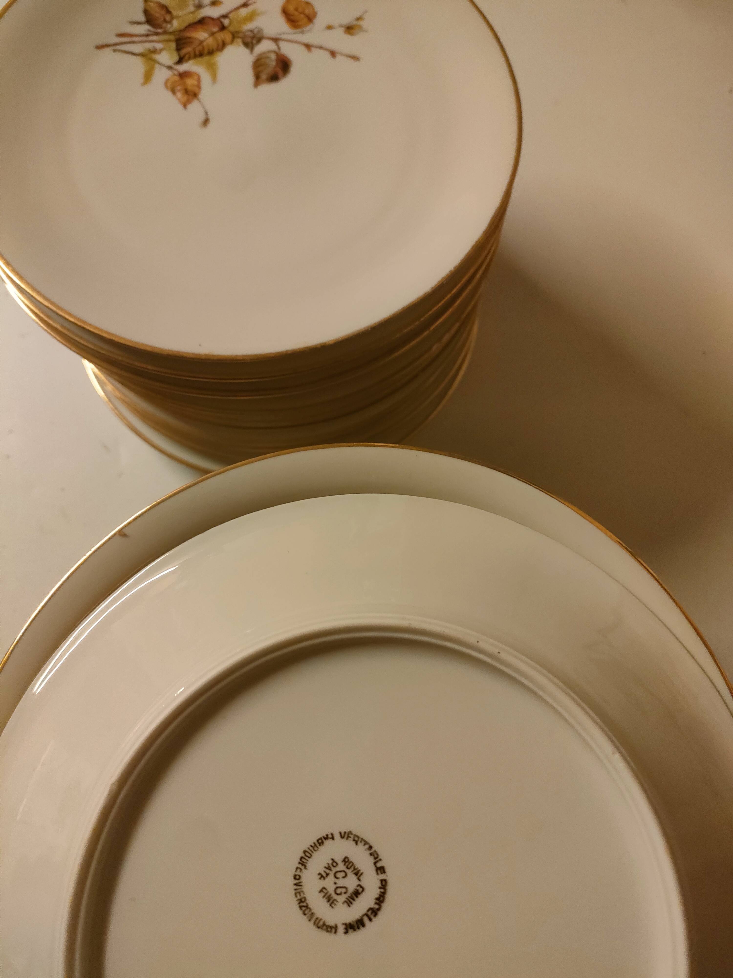 Assiettes creuses porcelaine de Vierzon