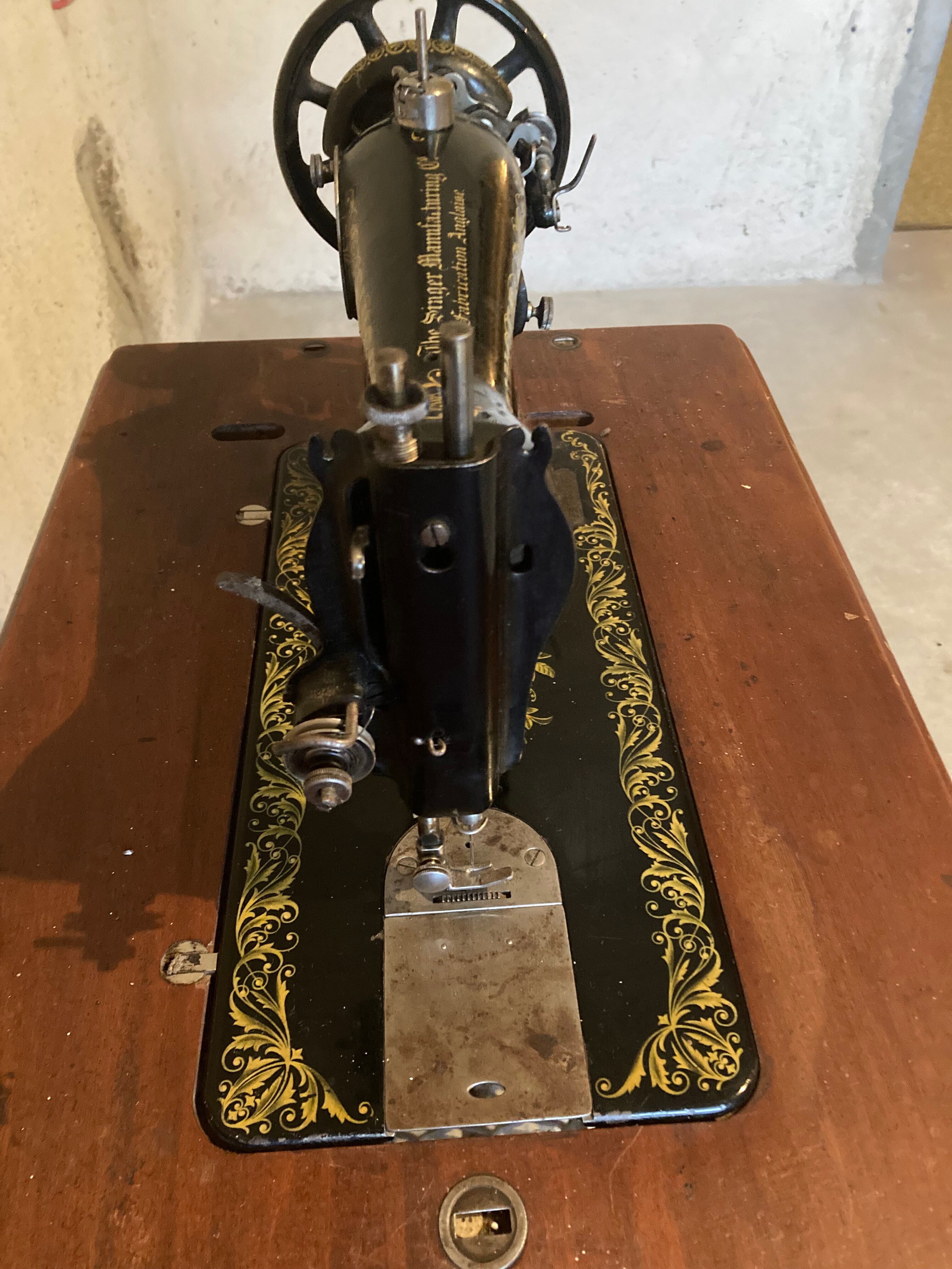 Singer sewing machine
