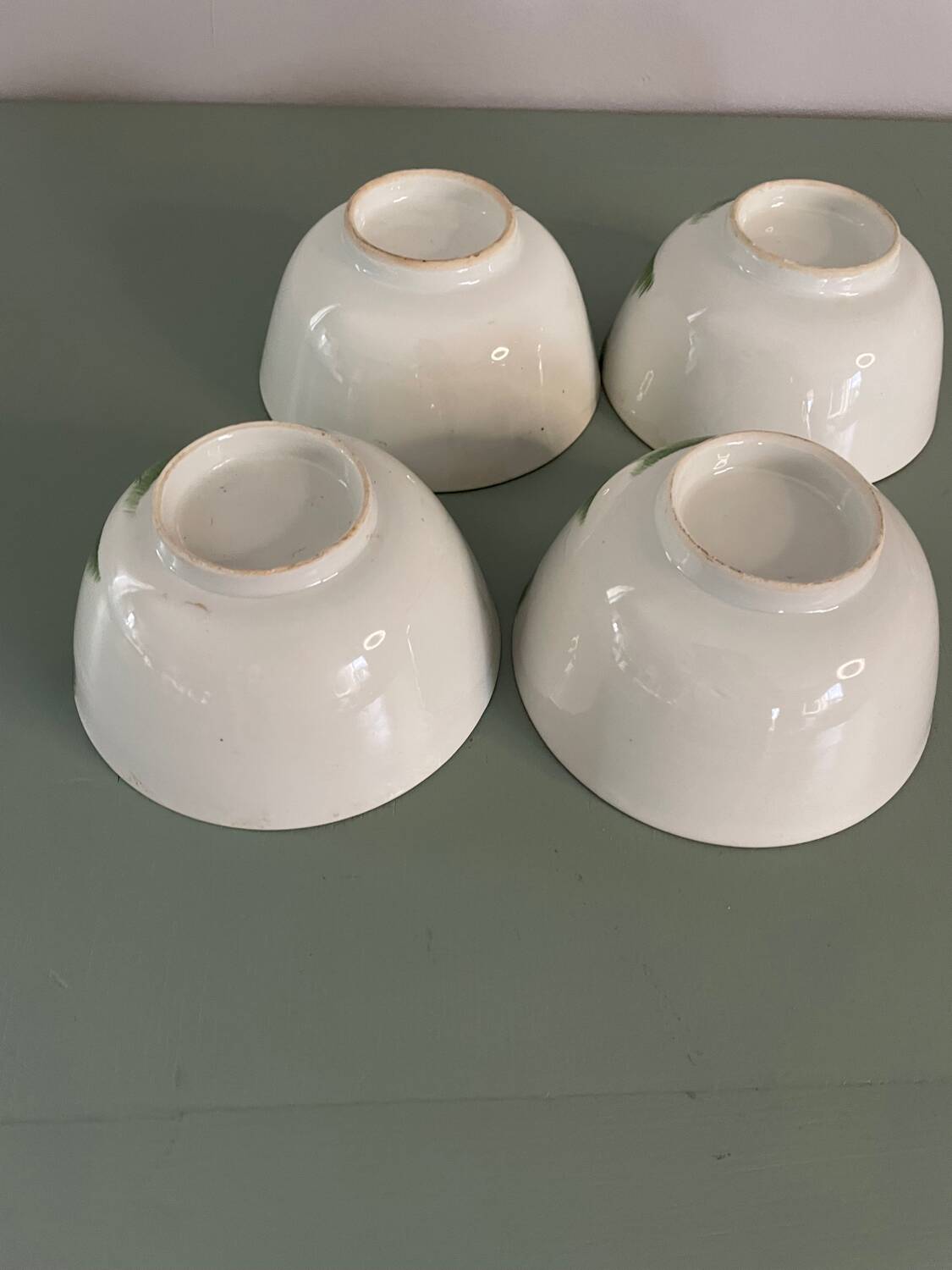 Set of 4 Chinese porcelain bowls, rooster patterns.