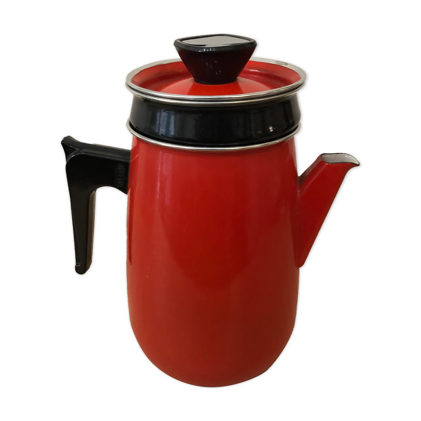 Red enamel coffee maker with filter