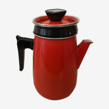 Red enamel coffee maker with filter