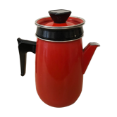 Cafetière en émail rouge avec filtre