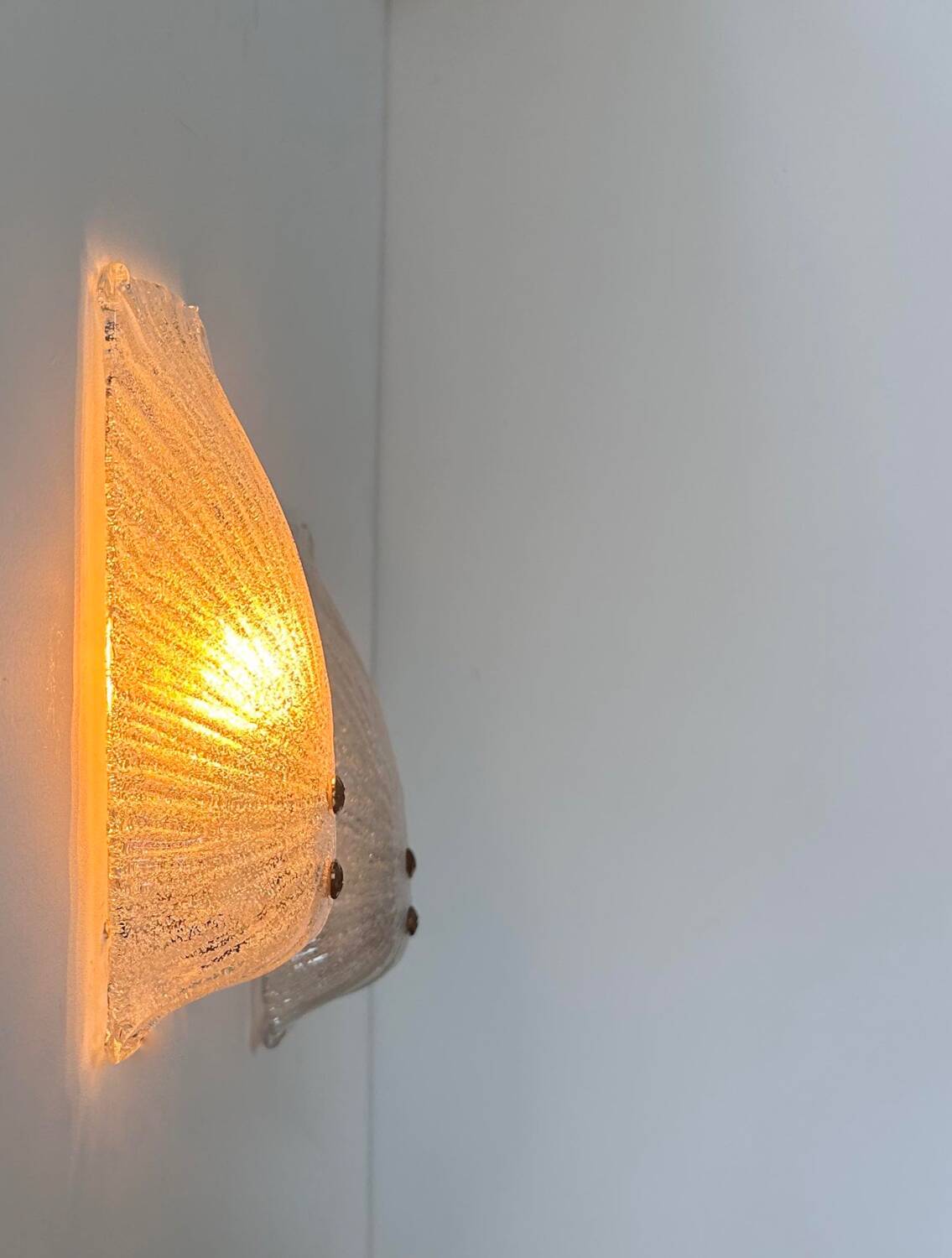 Pair of vintage wall lights, bubbled Murano glass, Italy 1970