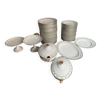 Service de table porcelaine Limoges A. Lanternier & co 72 pièces